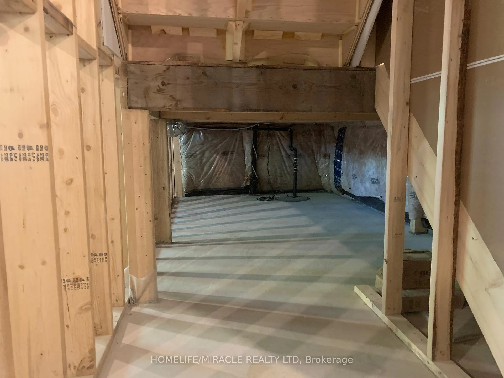 Photo 115 of 7844 Odell Crescent, Niagara Falls, Brown — HOMEH