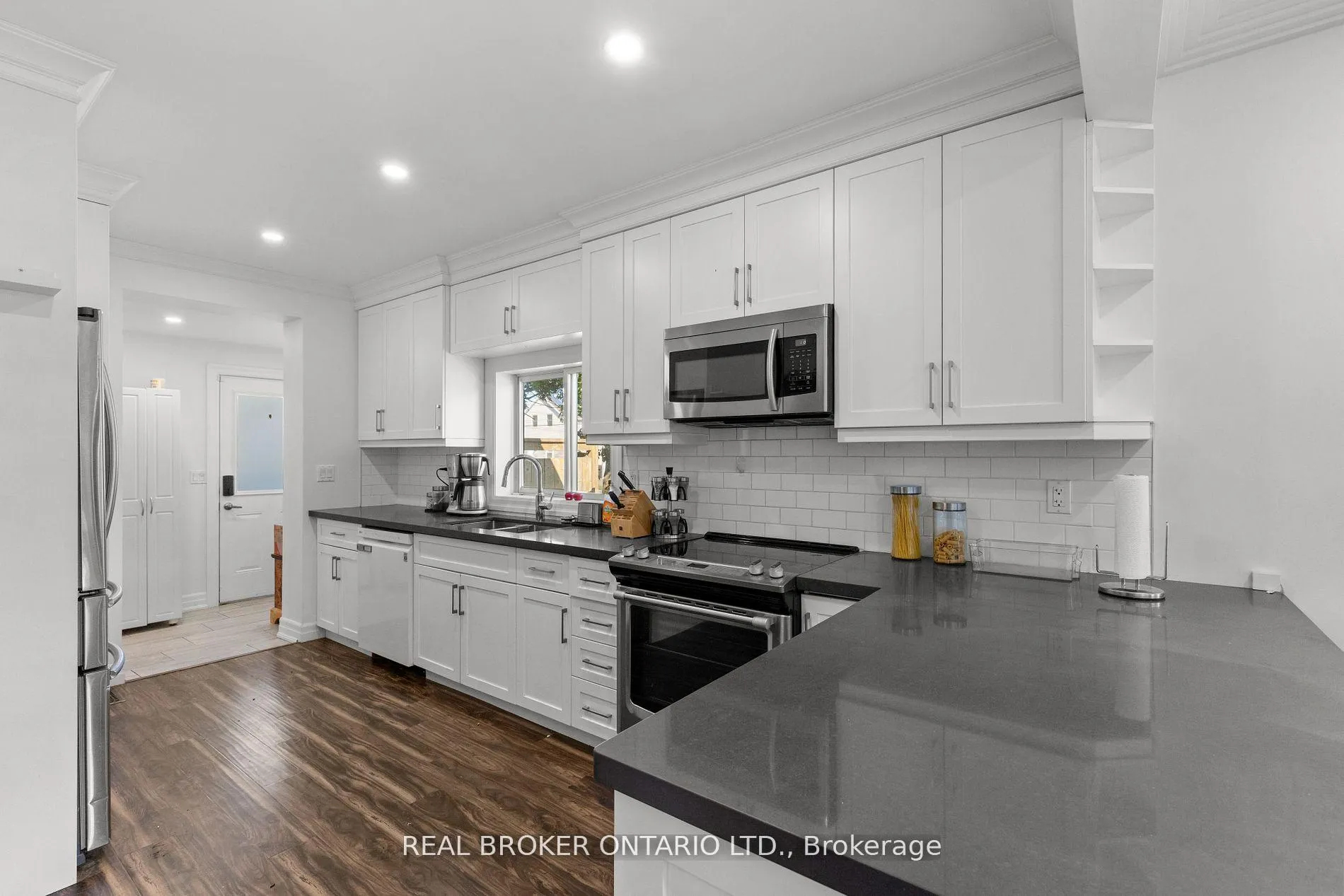 Photo 9 of 272 Burk Street, Oshawa, Vanier — HOMEH