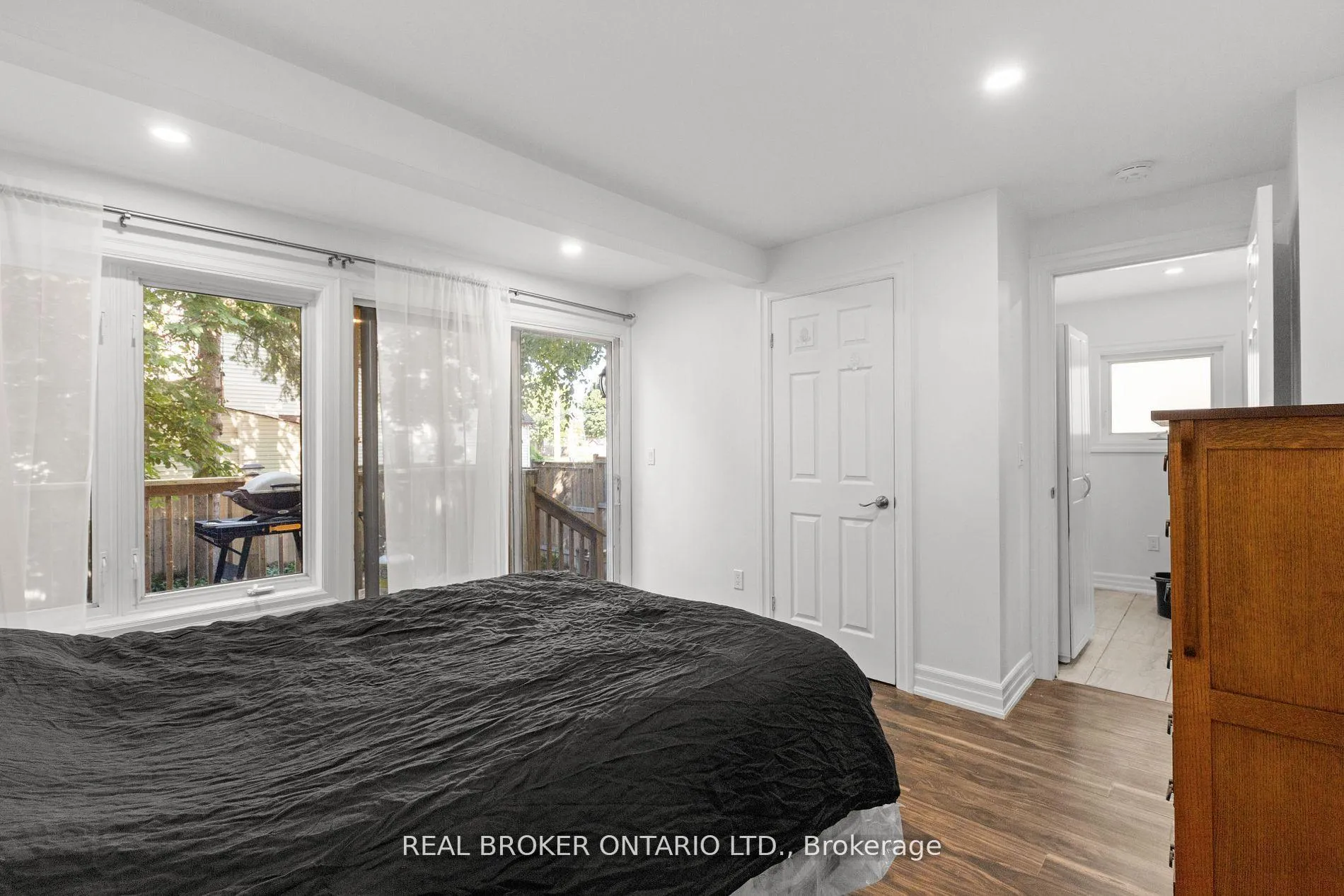 Photo 22 of 272 Burk Street, Oshawa, Vanier — HOMEH