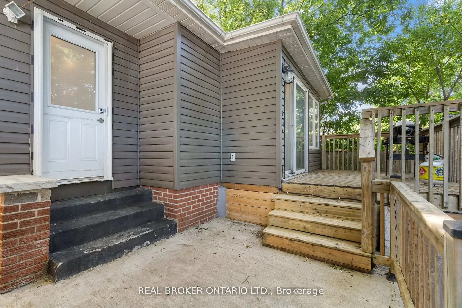 Photo 56 of 272 Burk Street, Oshawa, Vanier — HOMEH