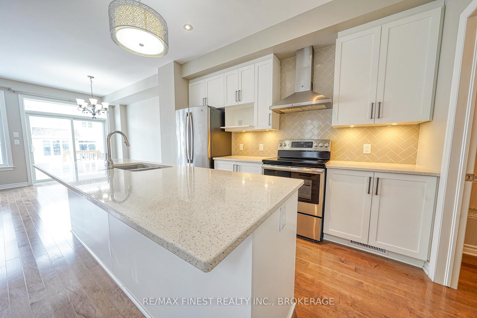 Photo 7 of 1088 Horizon Drive, Kingston, City Northwest — HOMEH