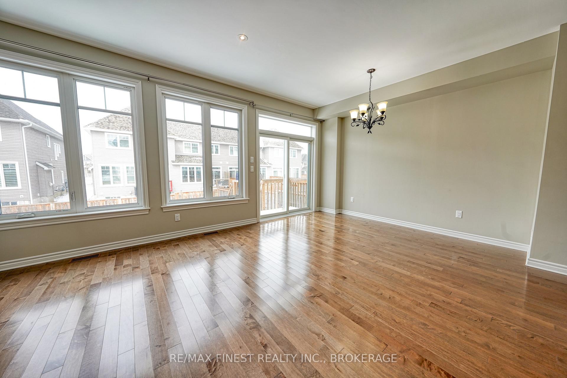 Photo 13 of 1088 Horizon Drive, Kingston, City Northwest — HOMEH