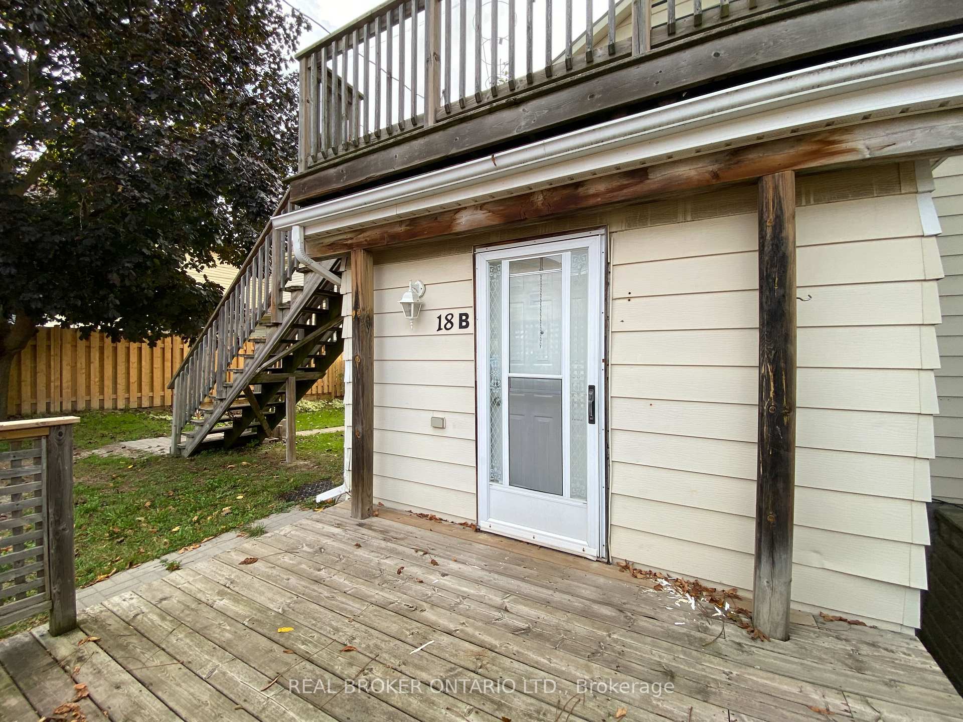 Photo 10 of 18 First Avenue, Orangeville — HOMEH