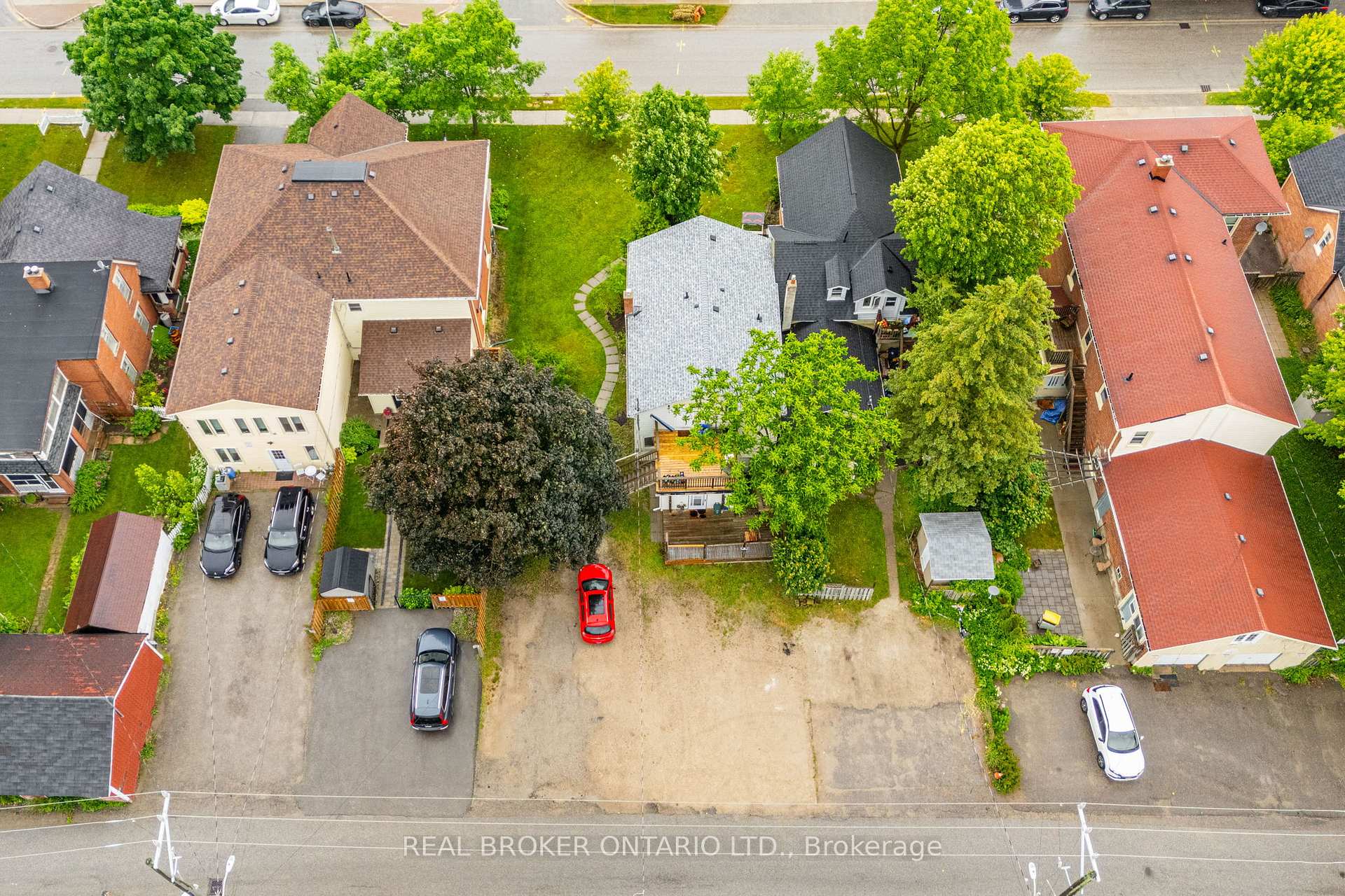 Photo 31 of 18 First Avenue, Orangeville — HOMEH