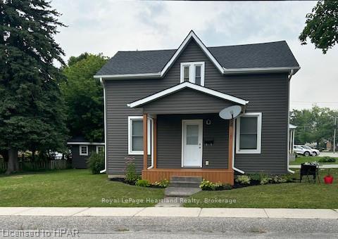 Front of 103 Victoria Street E