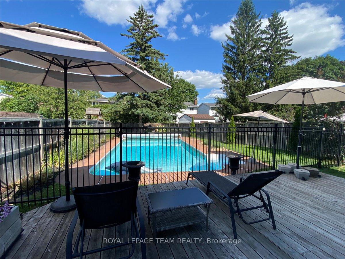 Photo 21 of 1633 Grey Nuns Drive, Ottawa, Convent Glen South — HOMEH