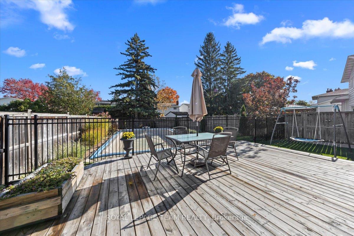 Photo 25 of 1633 Grey Nuns Drive, Ottawa, Convent Glen South — HOMEH
