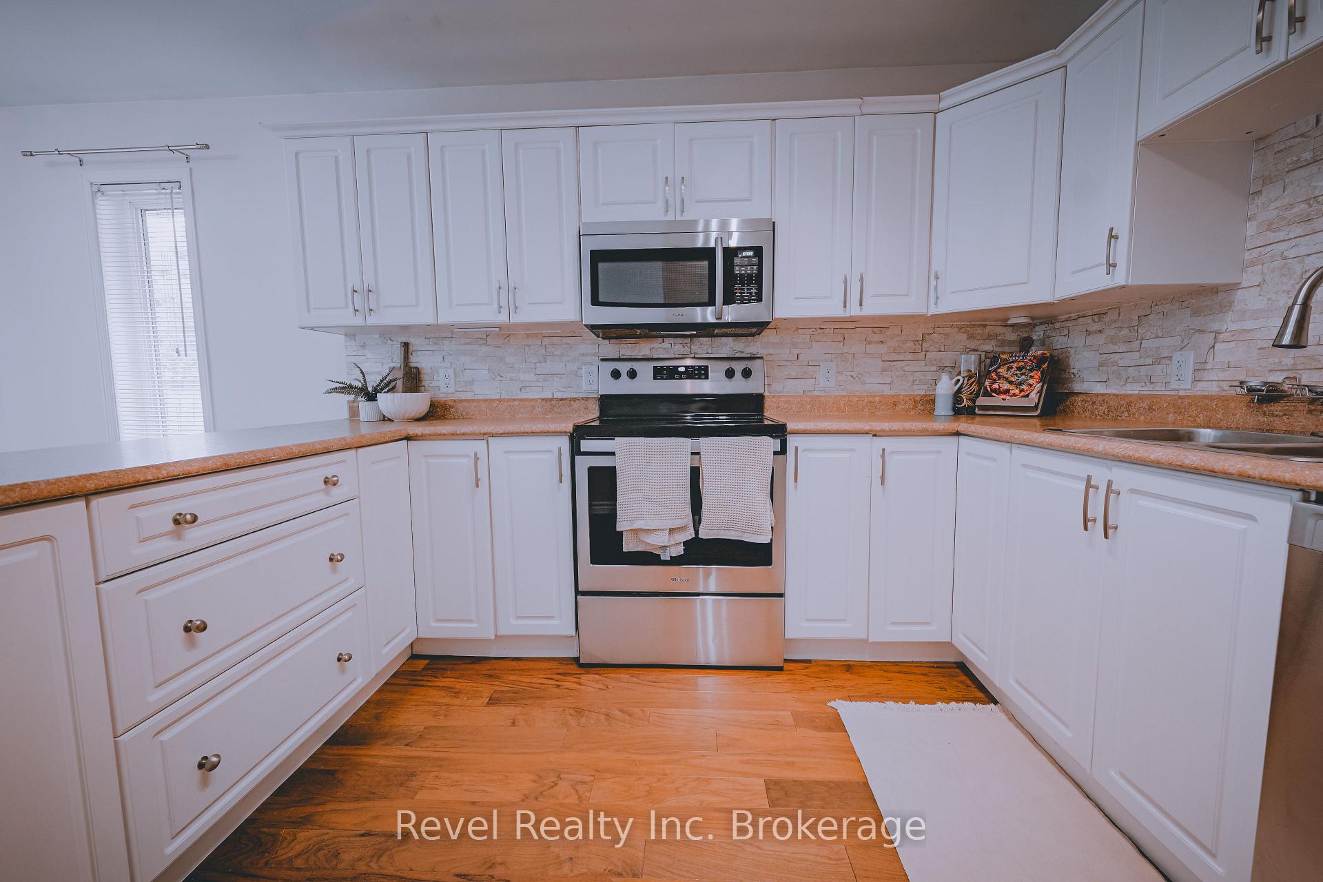 Photo 26 of 256 Thelma Avenue, North Bay, Ferris — HOMEH