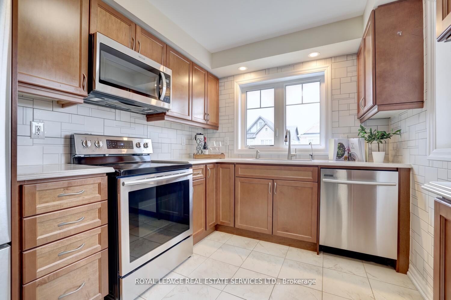 Photo 20 of 1234 Rose Way, Milton, Cobban — HOMEH