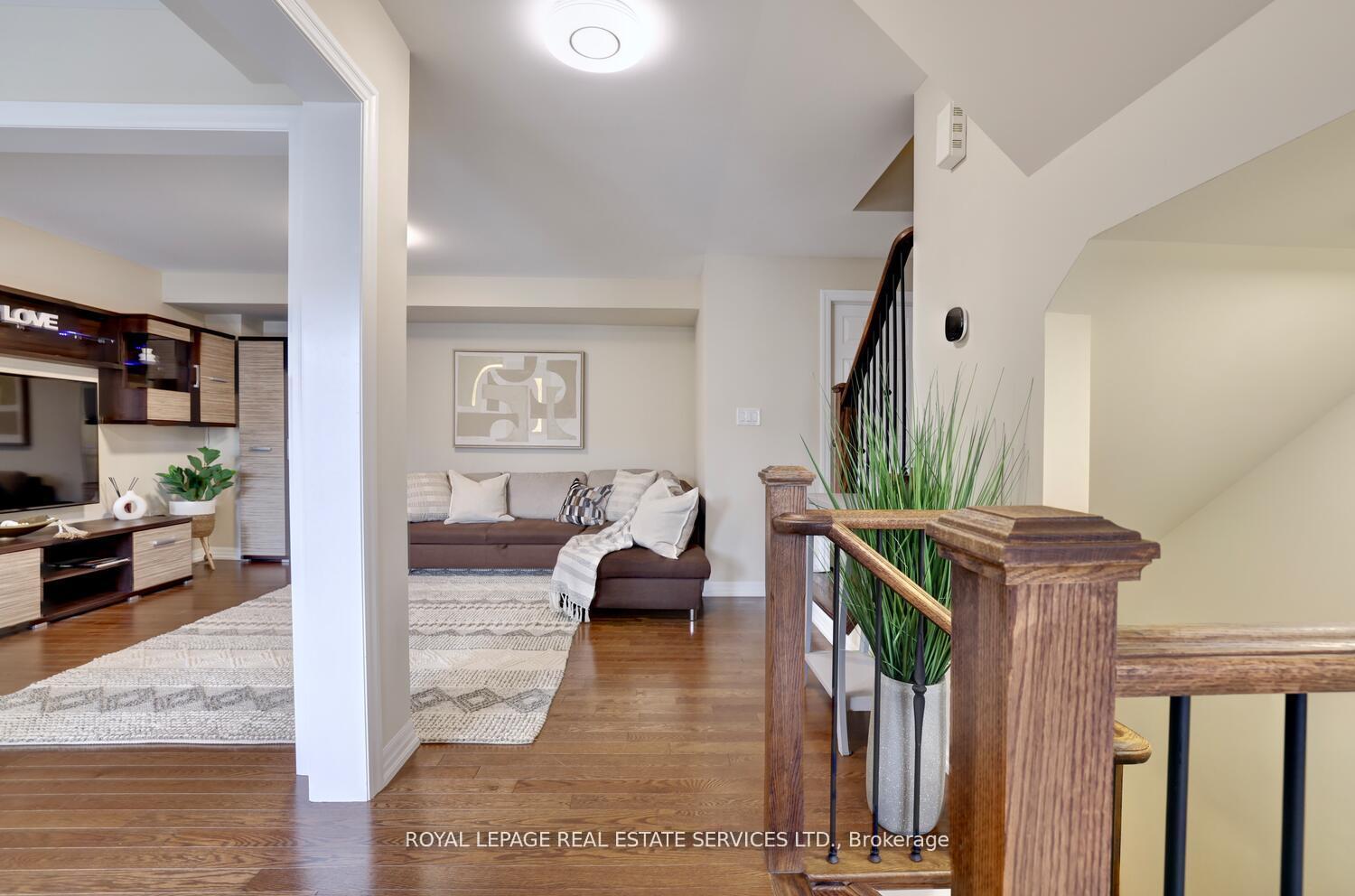 Photo 9 of 1234 Rose Way, Milton, Cobban — HOMEH