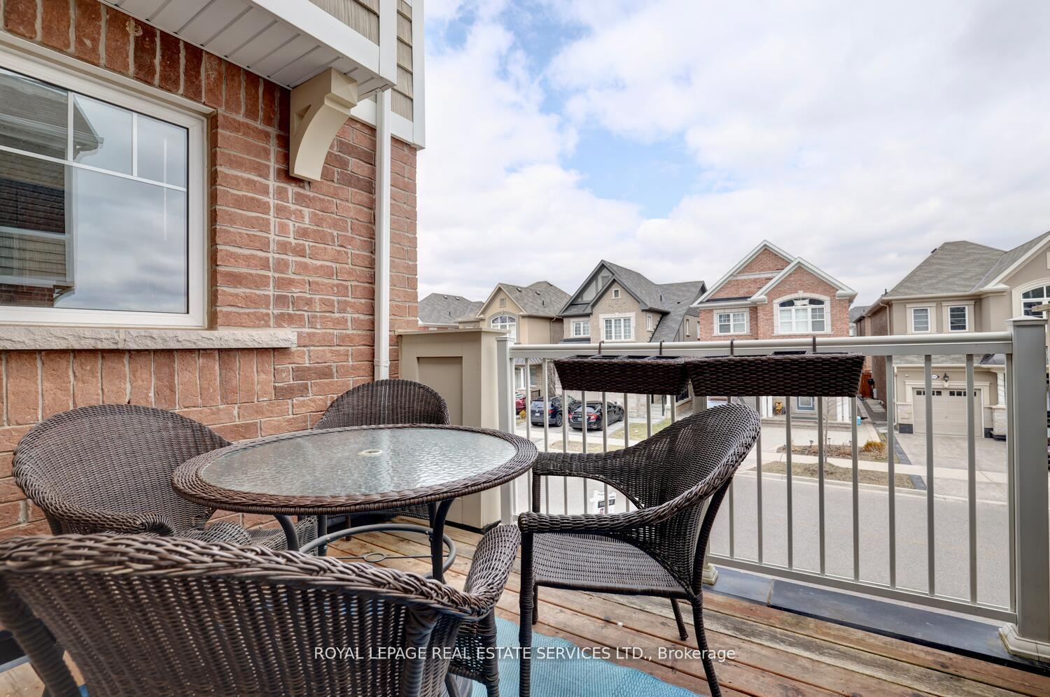 Photo 14 of 1234 Rose Way, Milton, Cobban — HOMEH