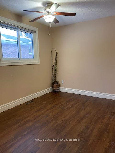 Photo 3 of 5 Hammond Street, New Tecumseth, Beeton — HOMEH