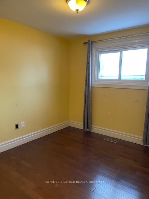 Photo 13 of 5 Hammond Street, New Tecumseth, Beeton — HOMEH
