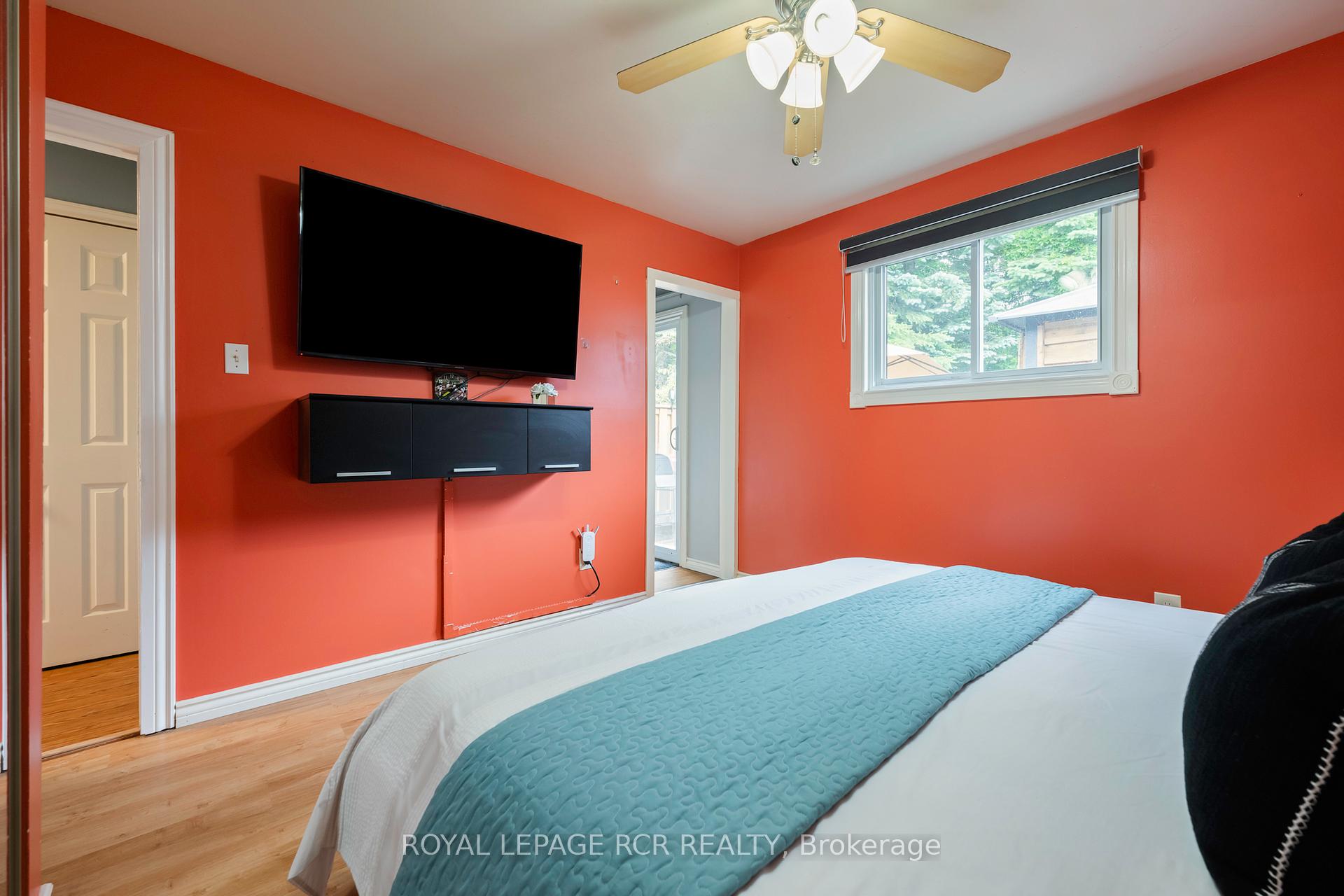 Photo 15 of 31 Dawson Road, Orangeville — HOMEH