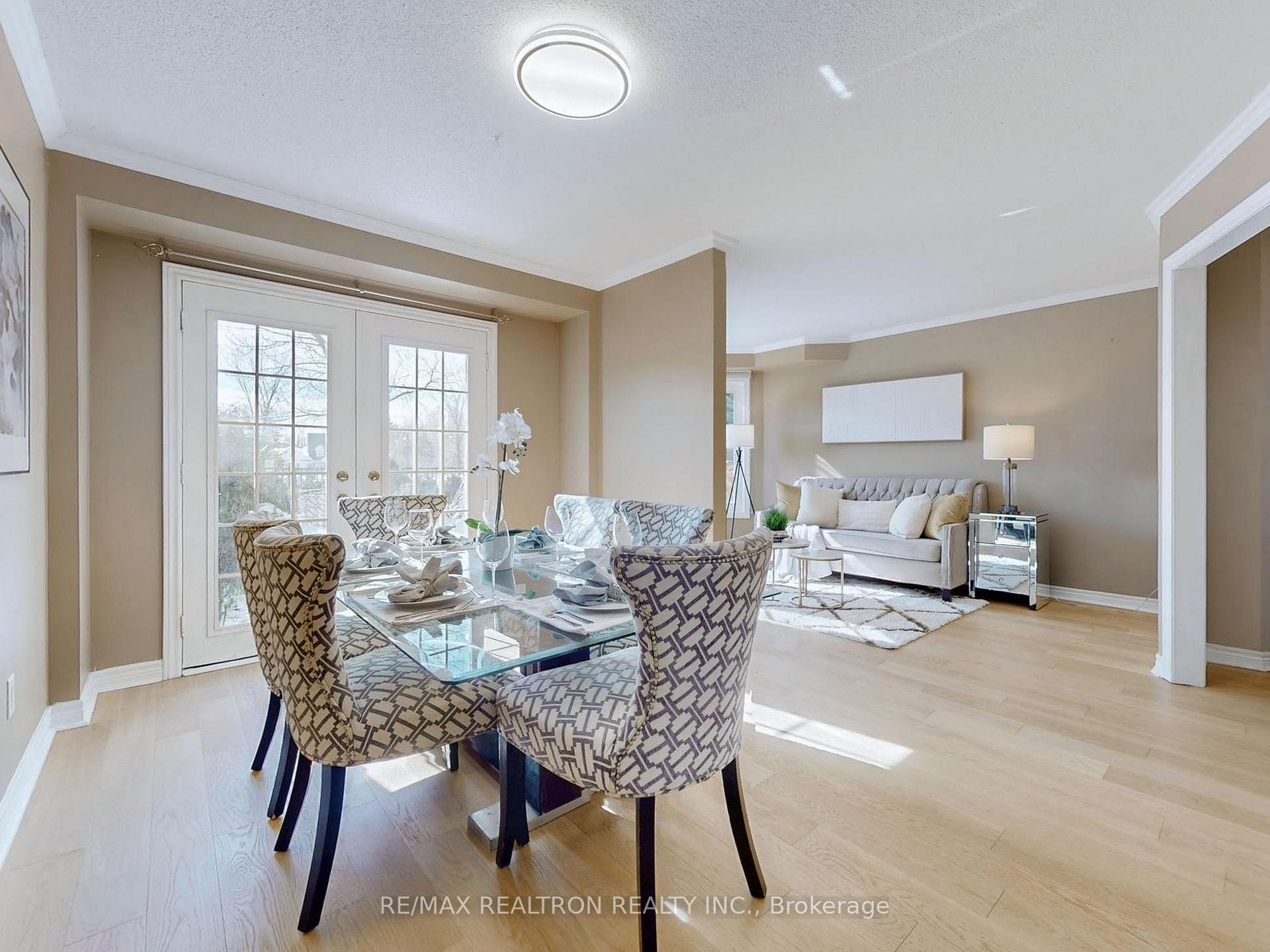 Photo 6 of 93 Lichfield Road, Markham, Unionville — HOMEH