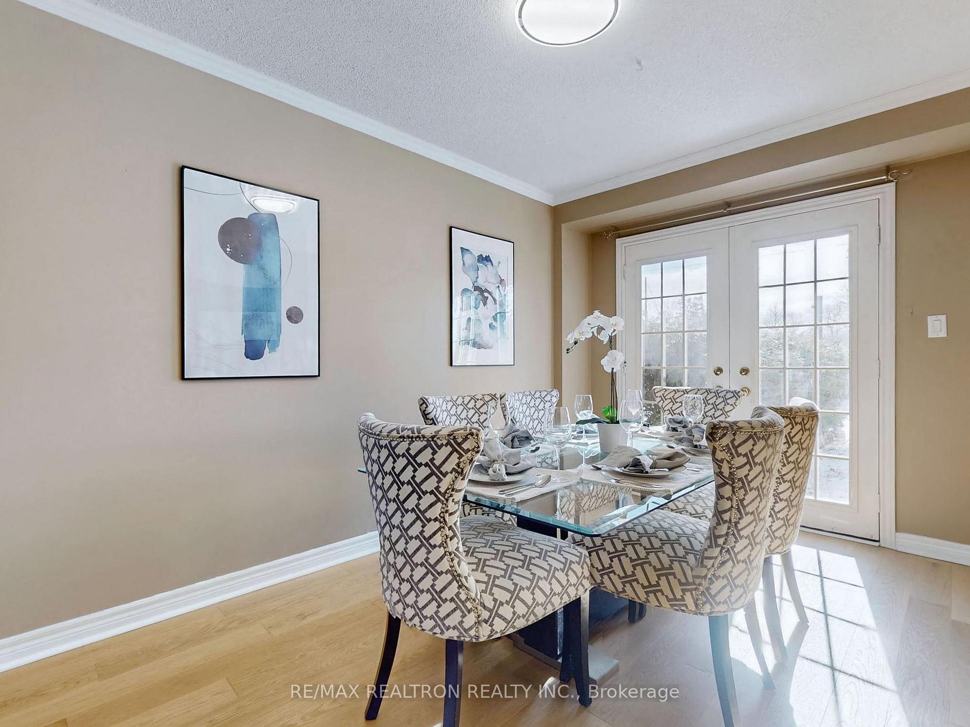 Photo 7 of 93 Lichfield Road, Markham, Unionville — HOMEH