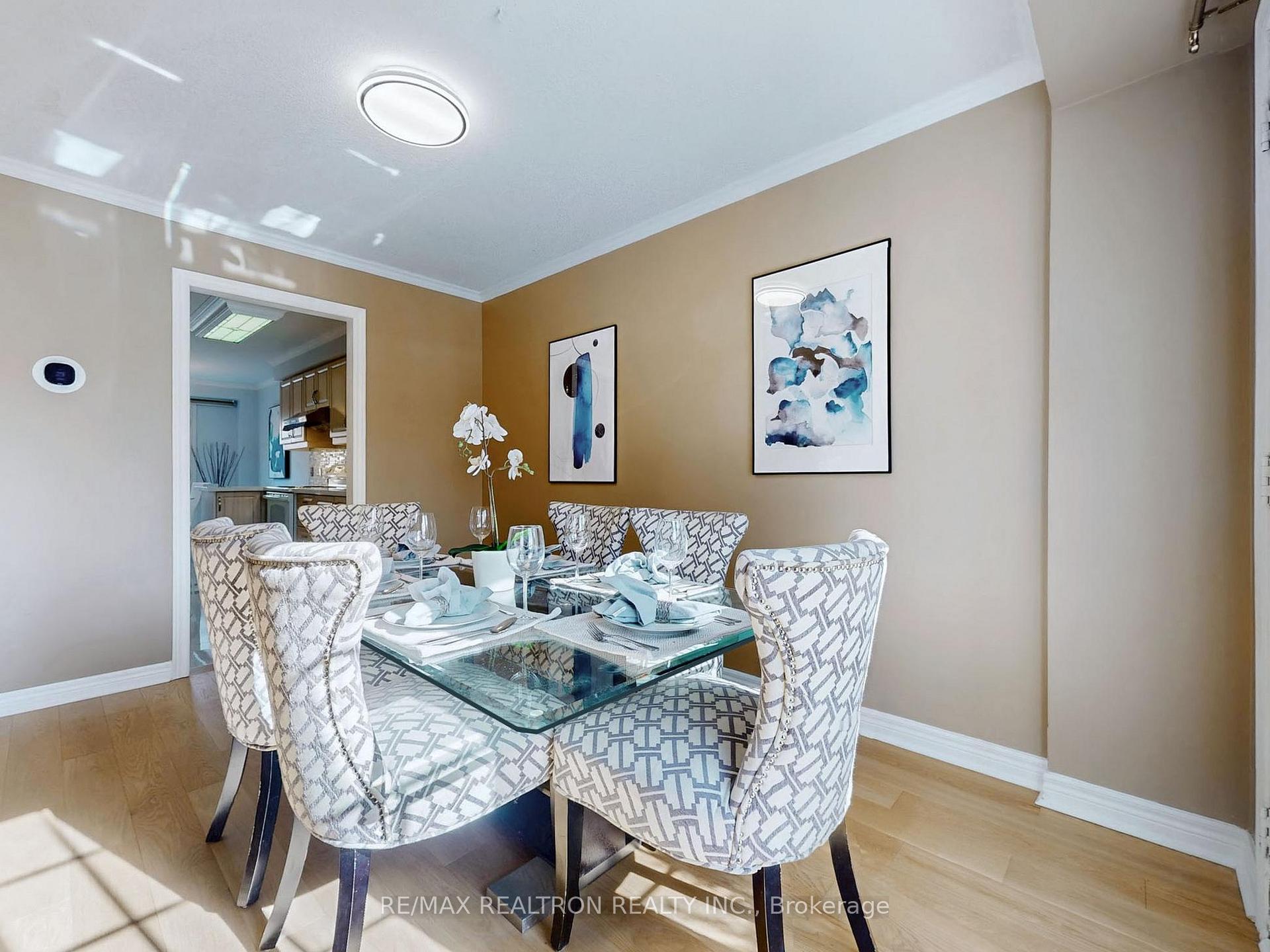 Photo 8 of 93 Lichfield Road, Markham, Unionville — HOMEH
