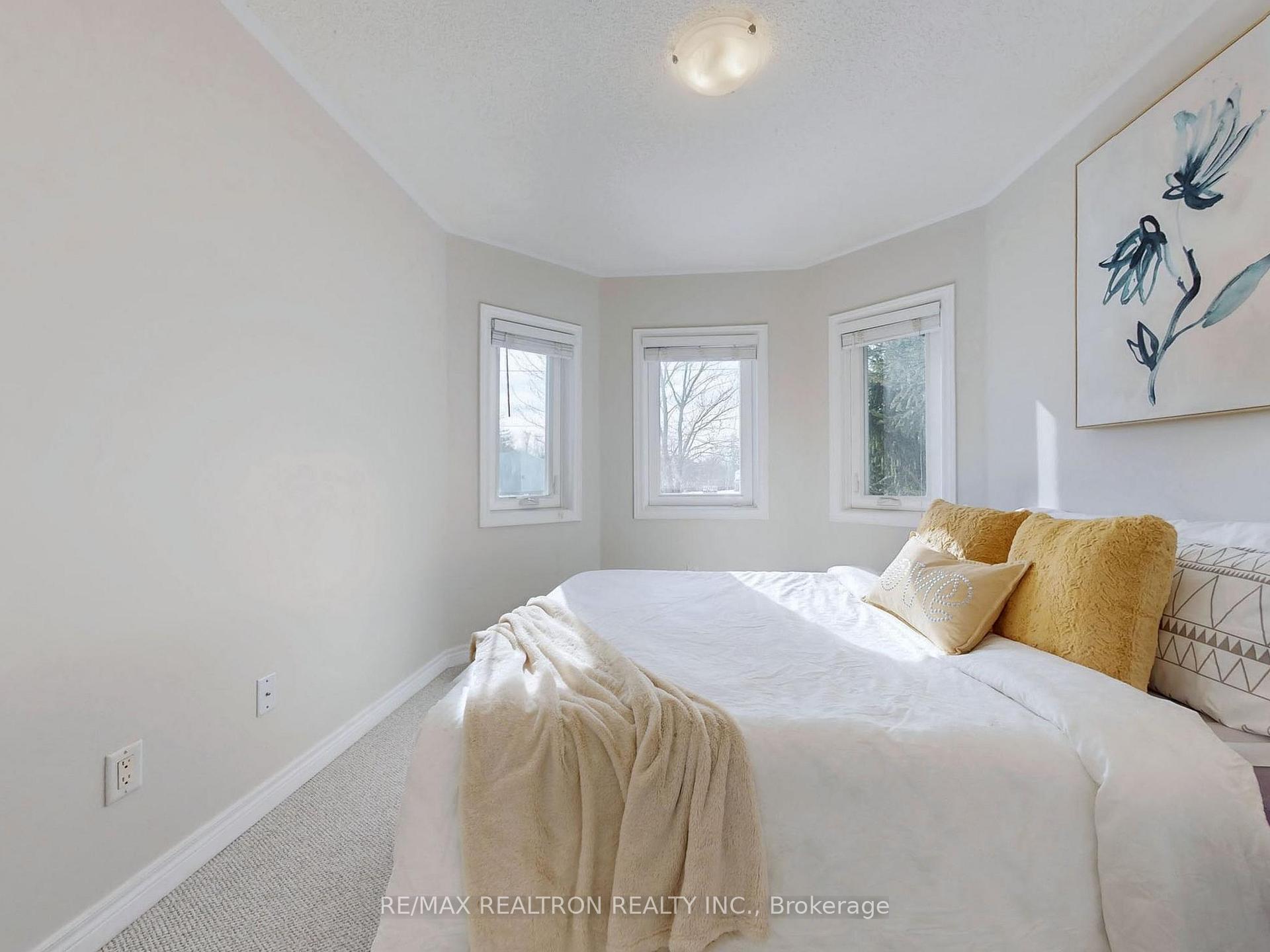 Photo 34 of 93 Lichfield Road, Markham, Unionville — HOMEH
