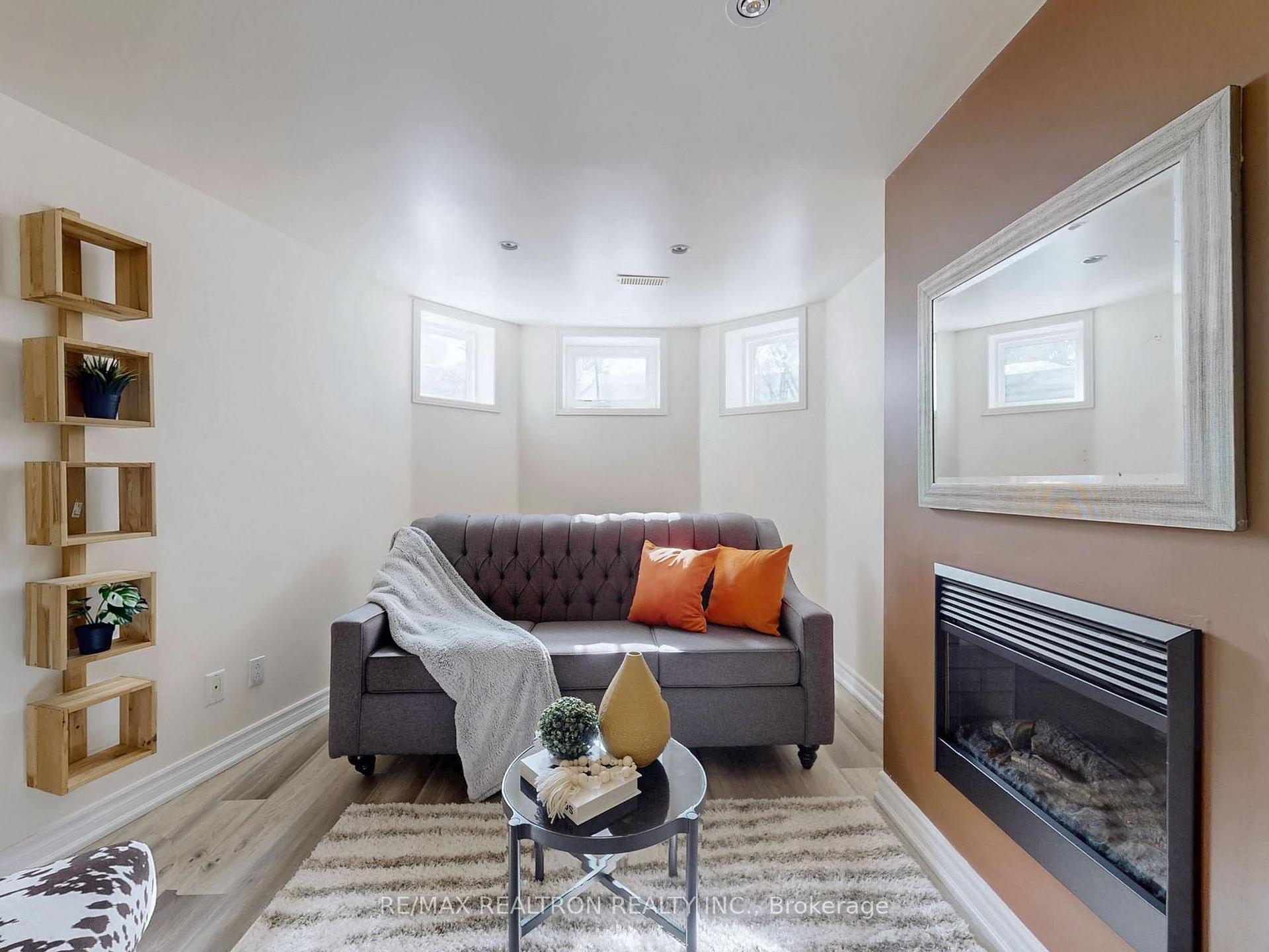 Photo 39 of 93 Lichfield Road, Markham, Unionville — HOMEH