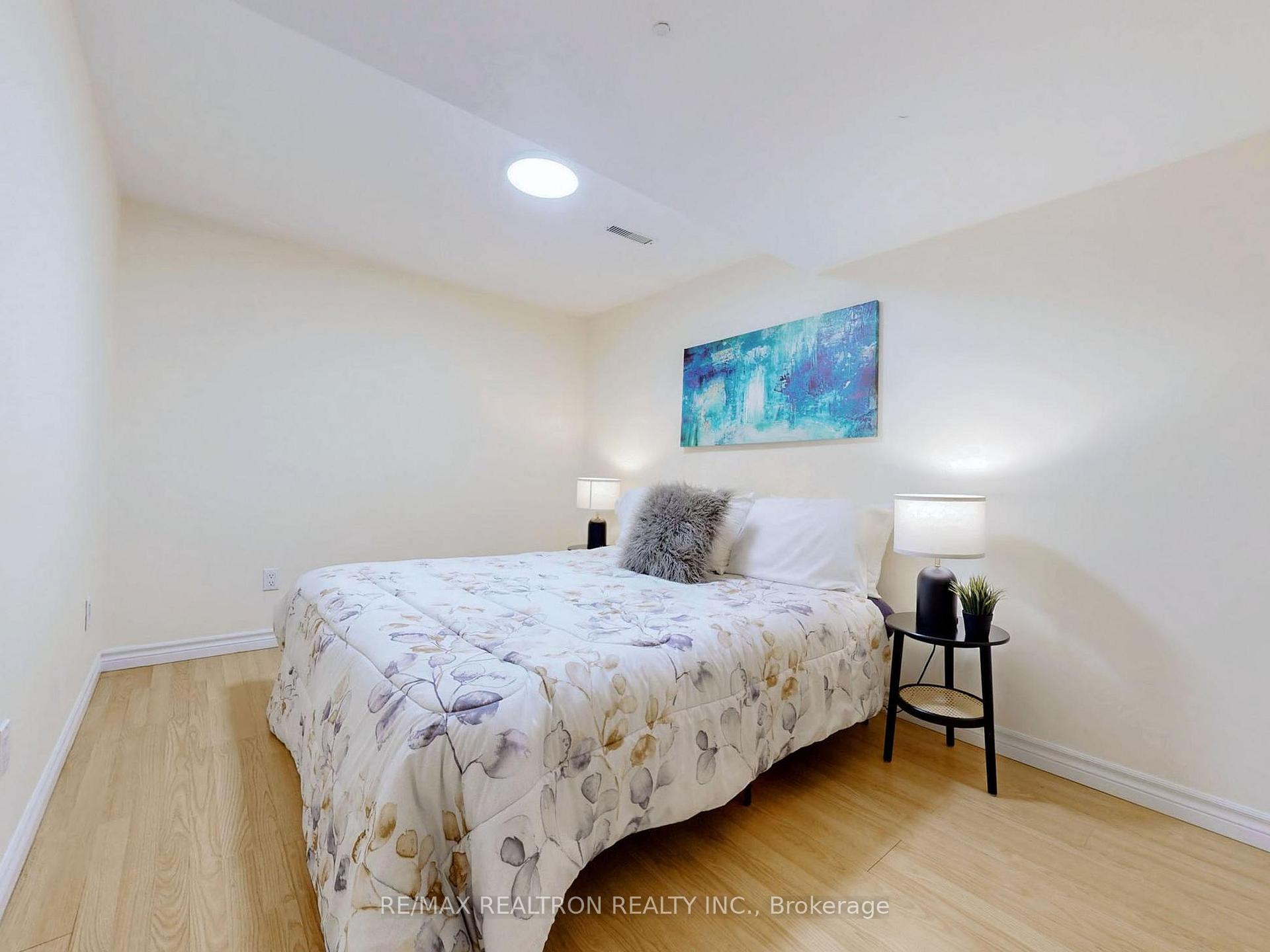 Photo 42 of 93 Lichfield Road, Markham, Unionville — HOMEH