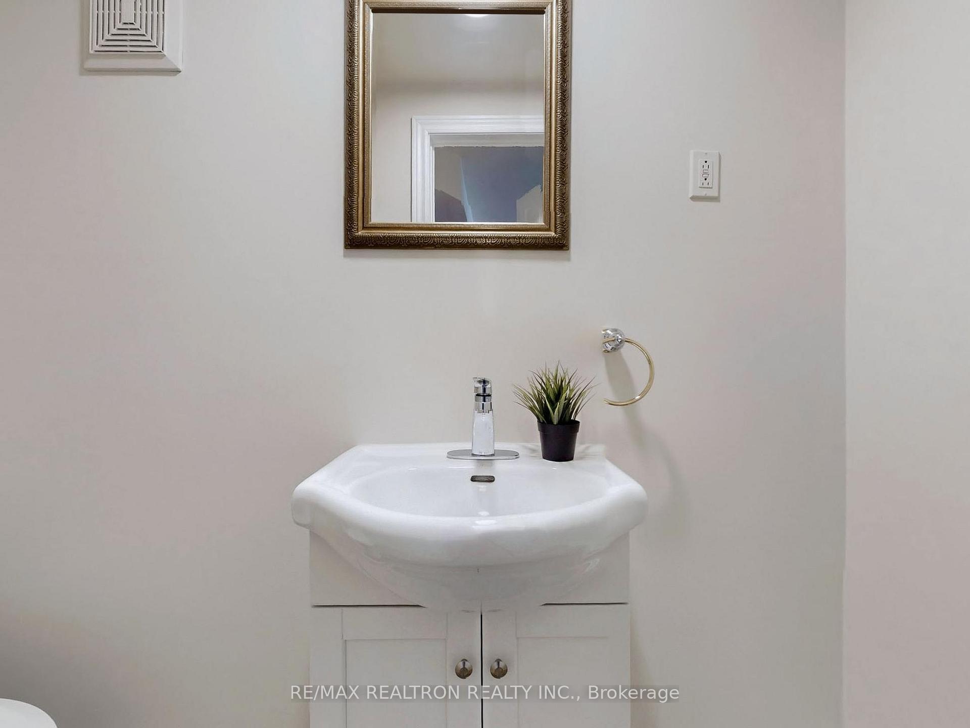 Photo 44 of 93 Lichfield Road, Markham, Unionville — HOMEH