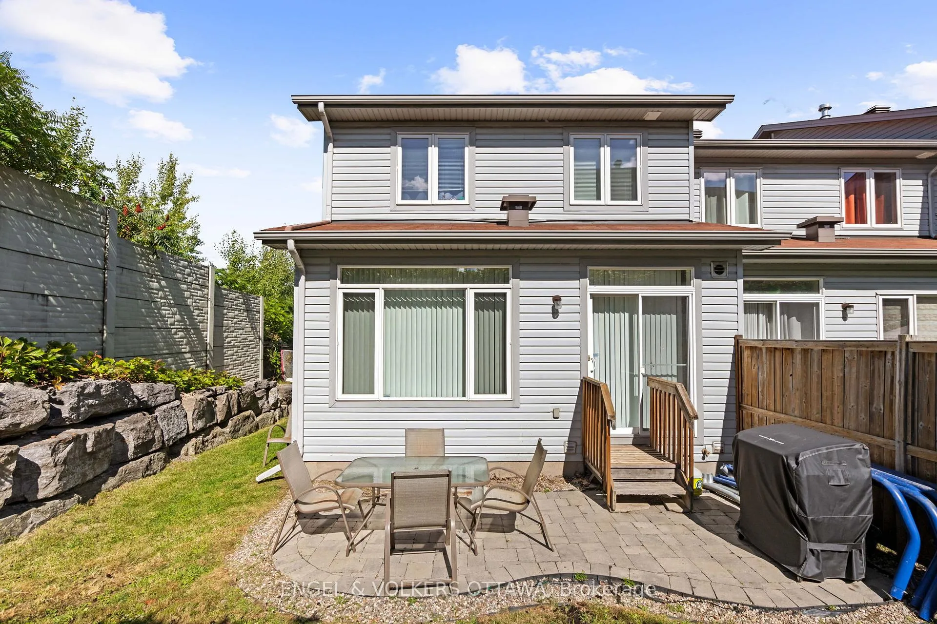 Photo 10 of 135 Challenge Crescent, Ottawa, Springridge/East Village — HOMEH