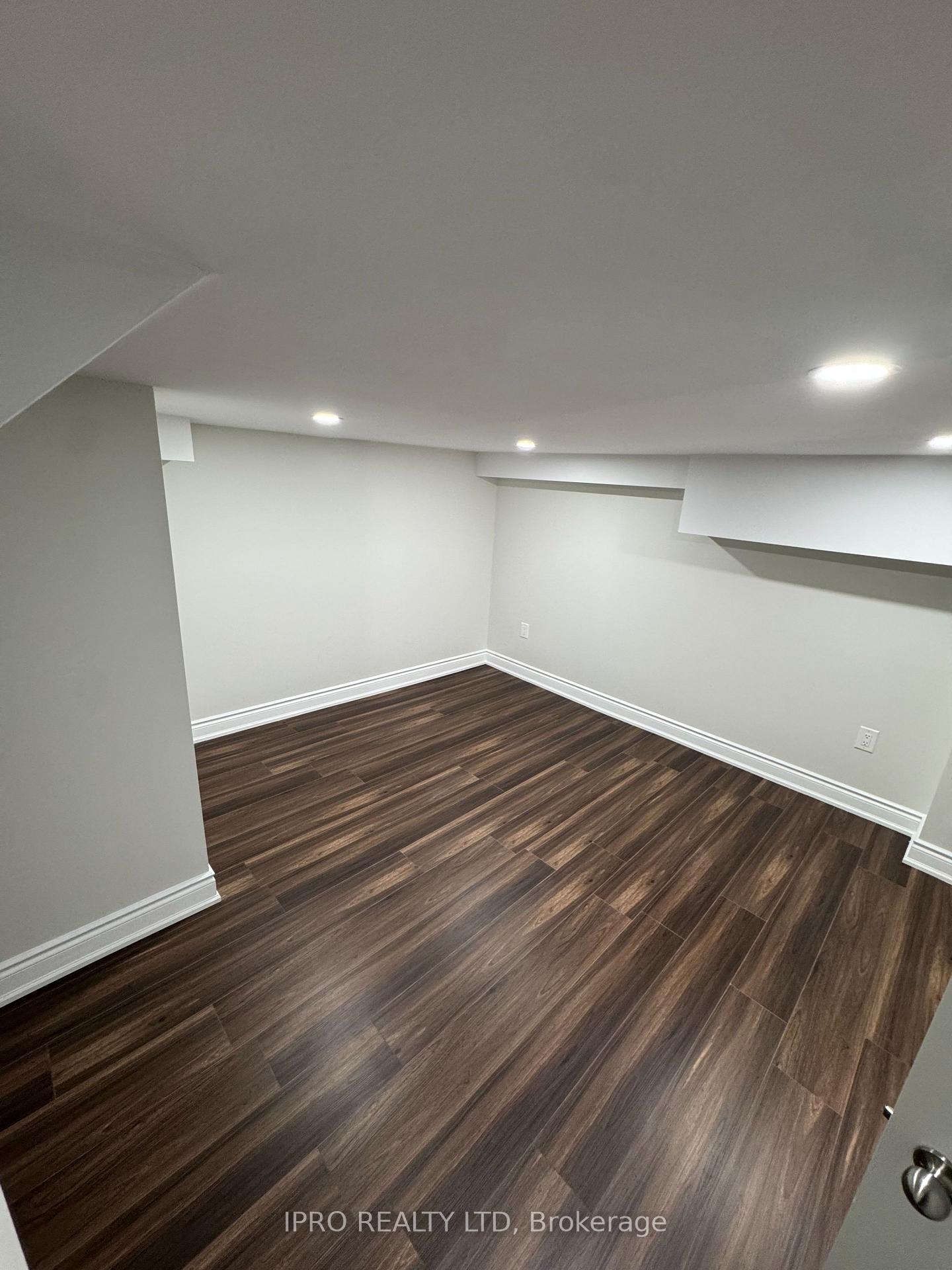 Photo 3 of 22 Mckay Avenue, New Tecumseth, Tottenham — HOMEH