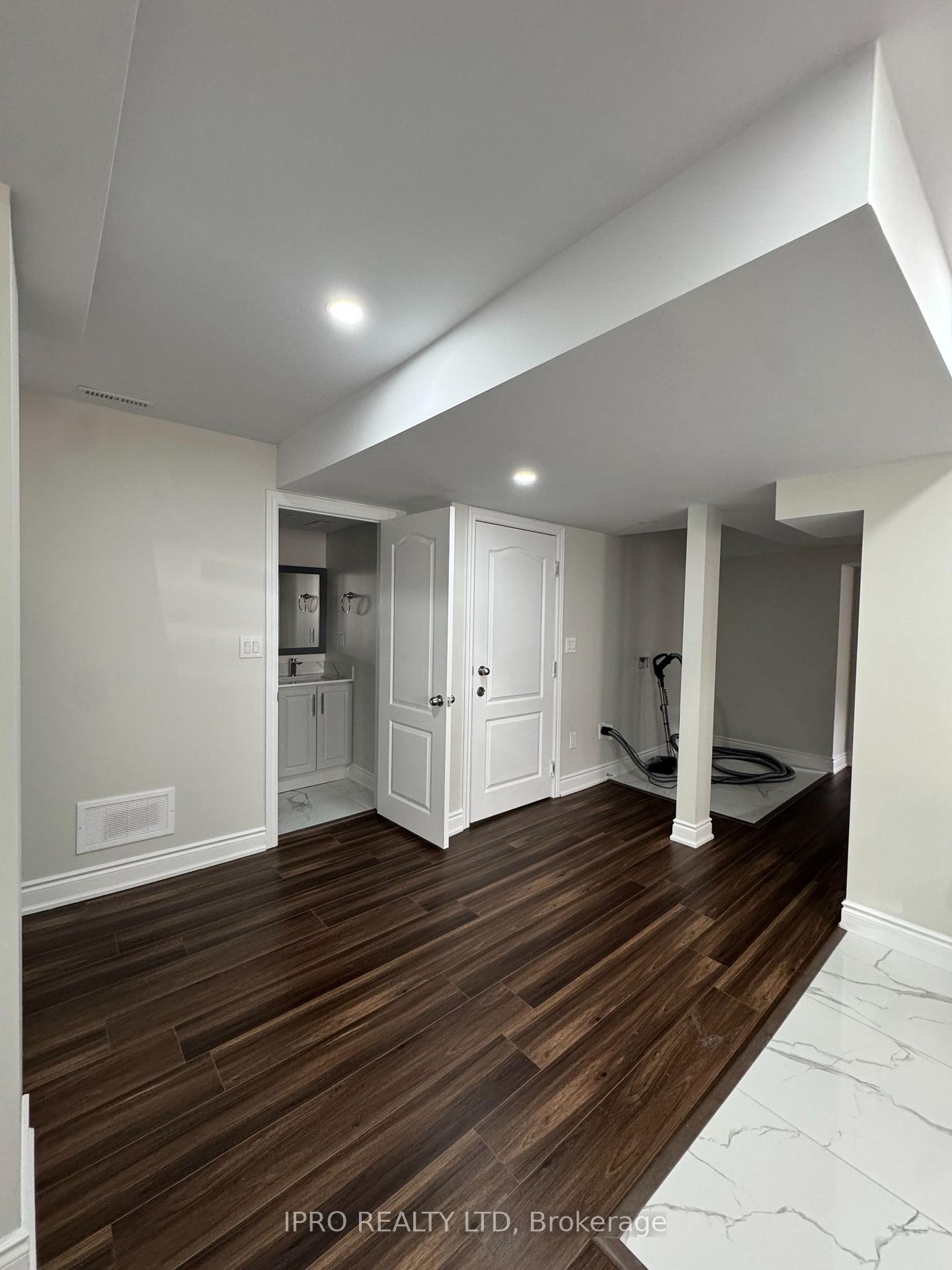 Photo 6 of 22 Mckay Avenue, New Tecumseth, Tottenham — HOMEH