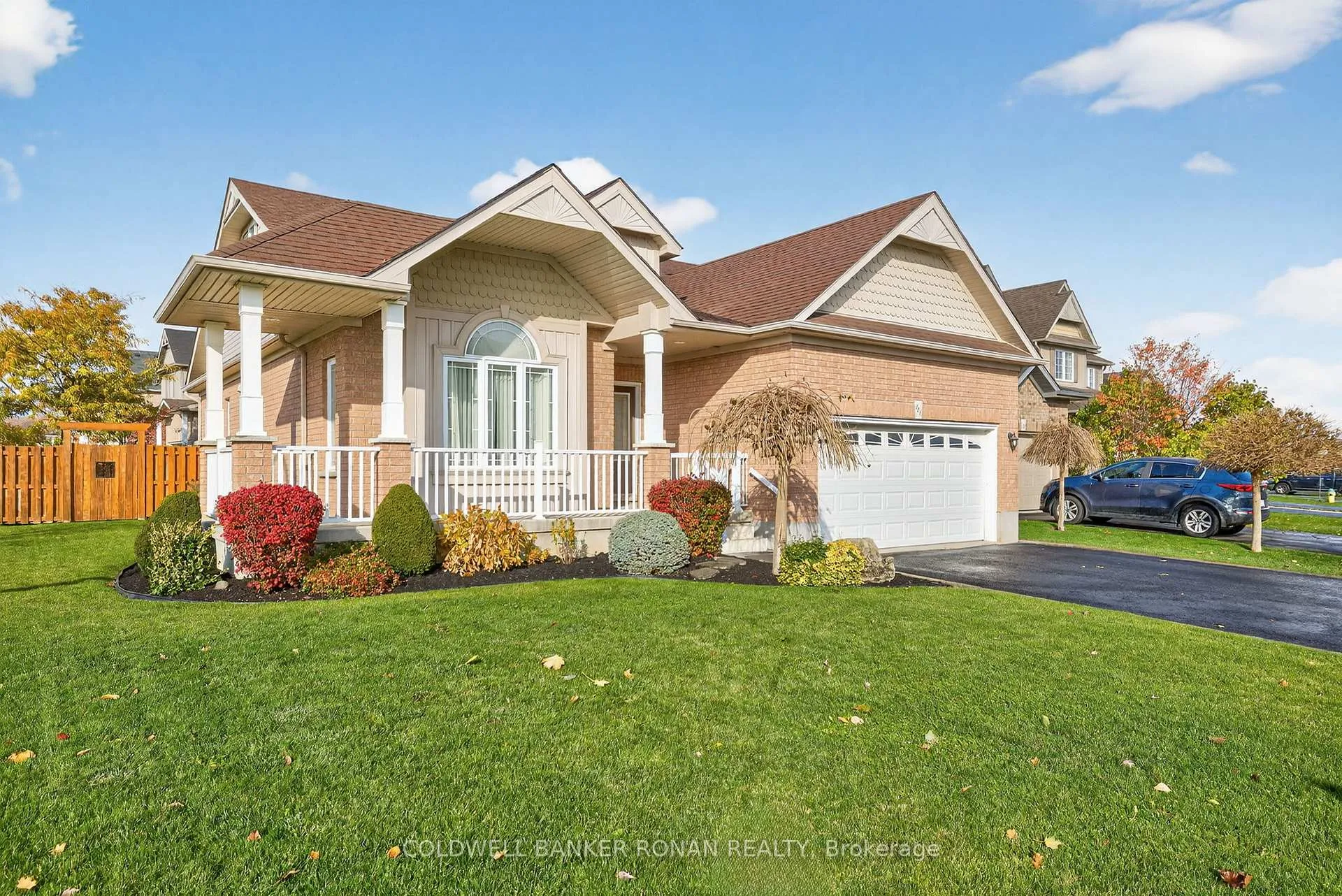 Photo 2 of 121 Gray Avenue, New Tecumseth, Alliston — HOMEH