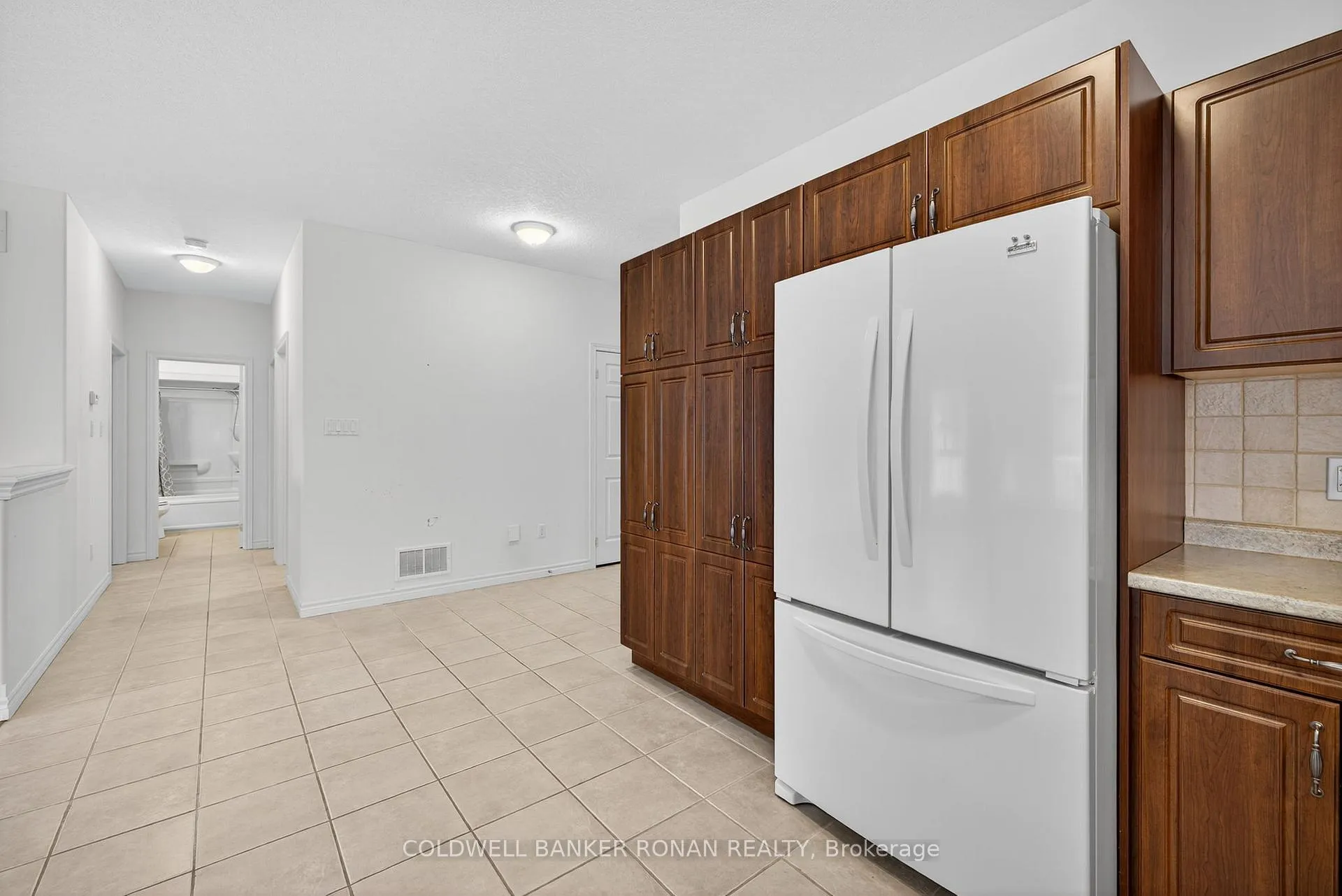 Photo 13 of 121 Gray Avenue, New Tecumseth, Alliston — HOMEH