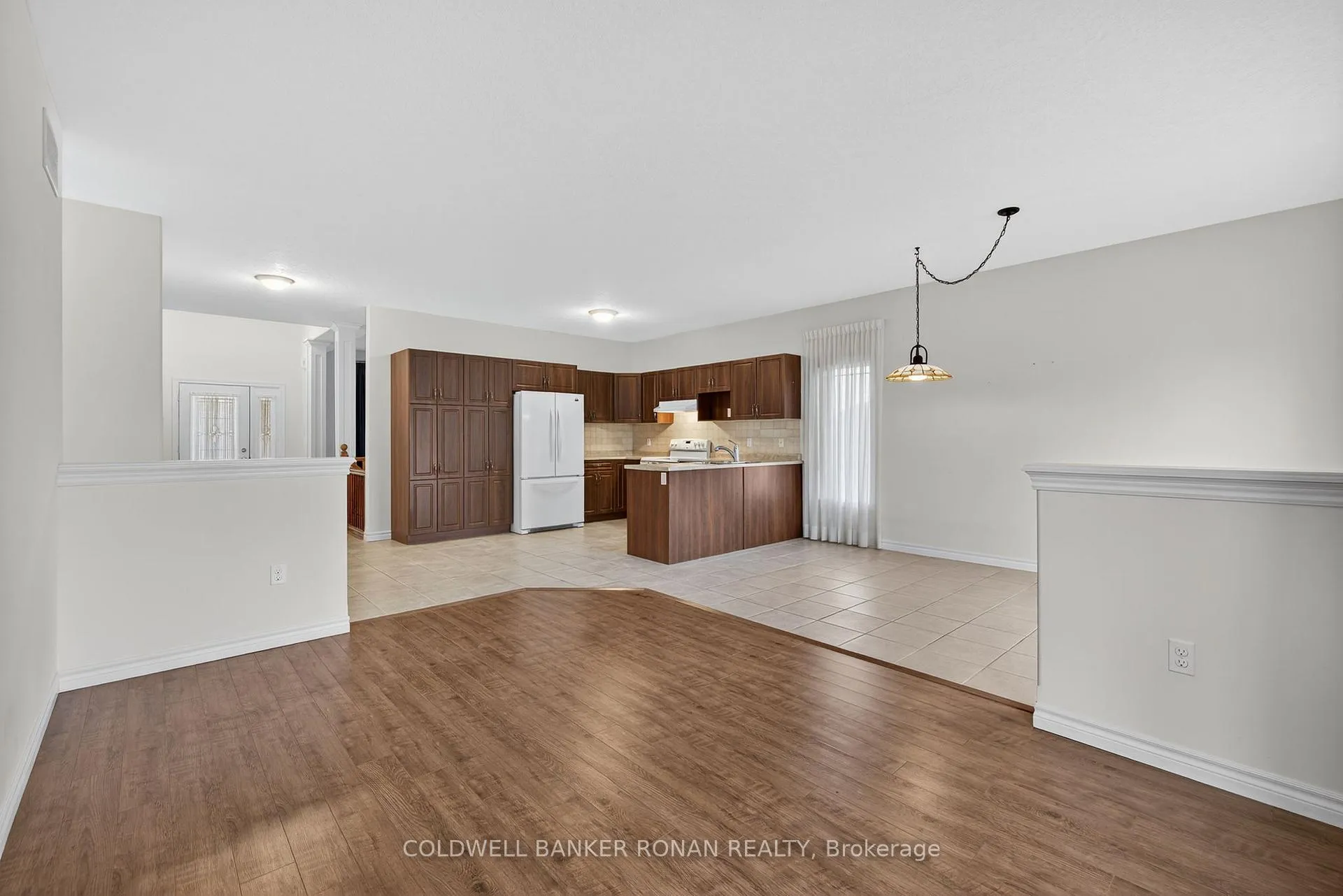 Photo 18 of 121 Gray Avenue, New Tecumseth, Alliston — HOMEH