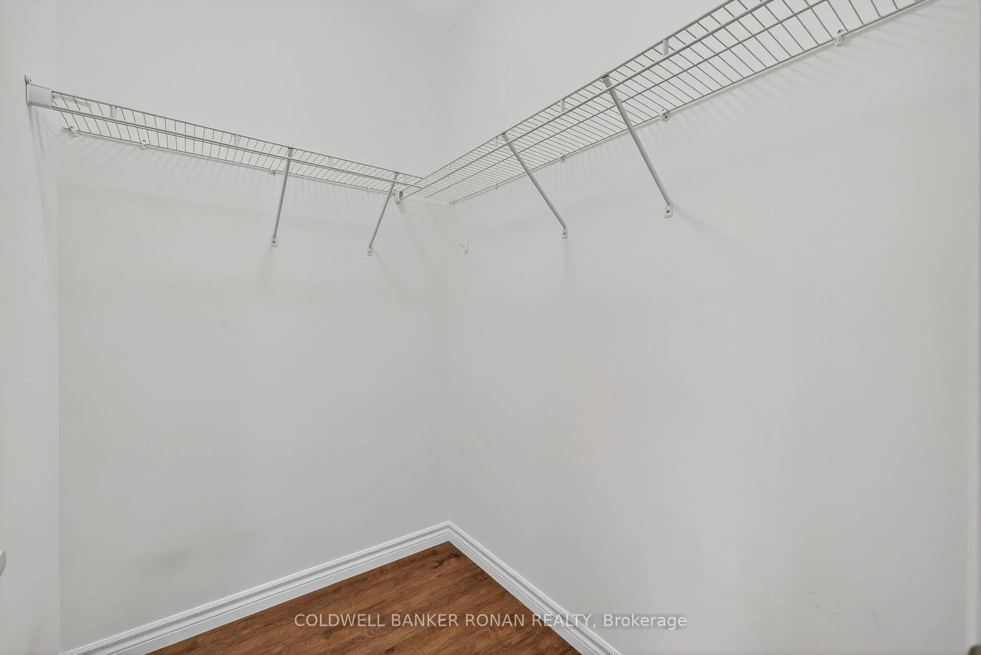 Photo 25 of 121 Gray Avenue, New Tecumseth, Alliston — HOMEH