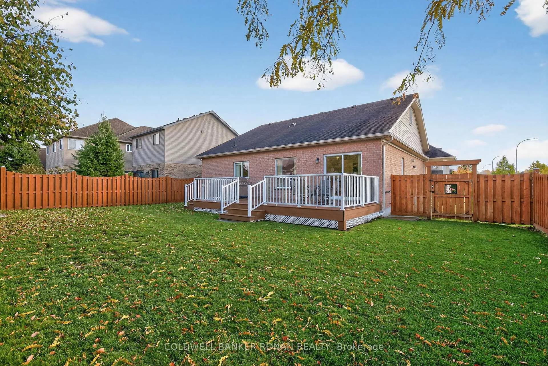 Photo 35 of 121 Gray Avenue, New Tecumseth, Alliston — HOMEH