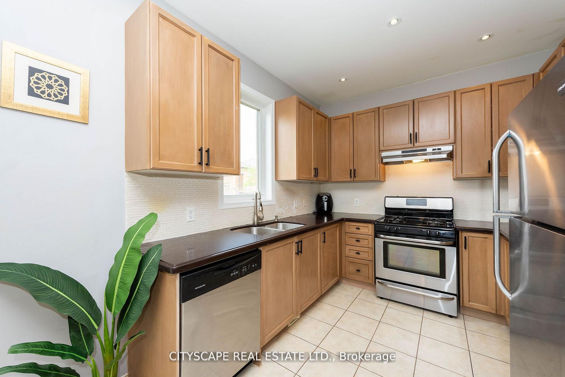 Photo 5 of Unit 57, 651 Farmstead Drive, Milton, Willmott — HOMEH