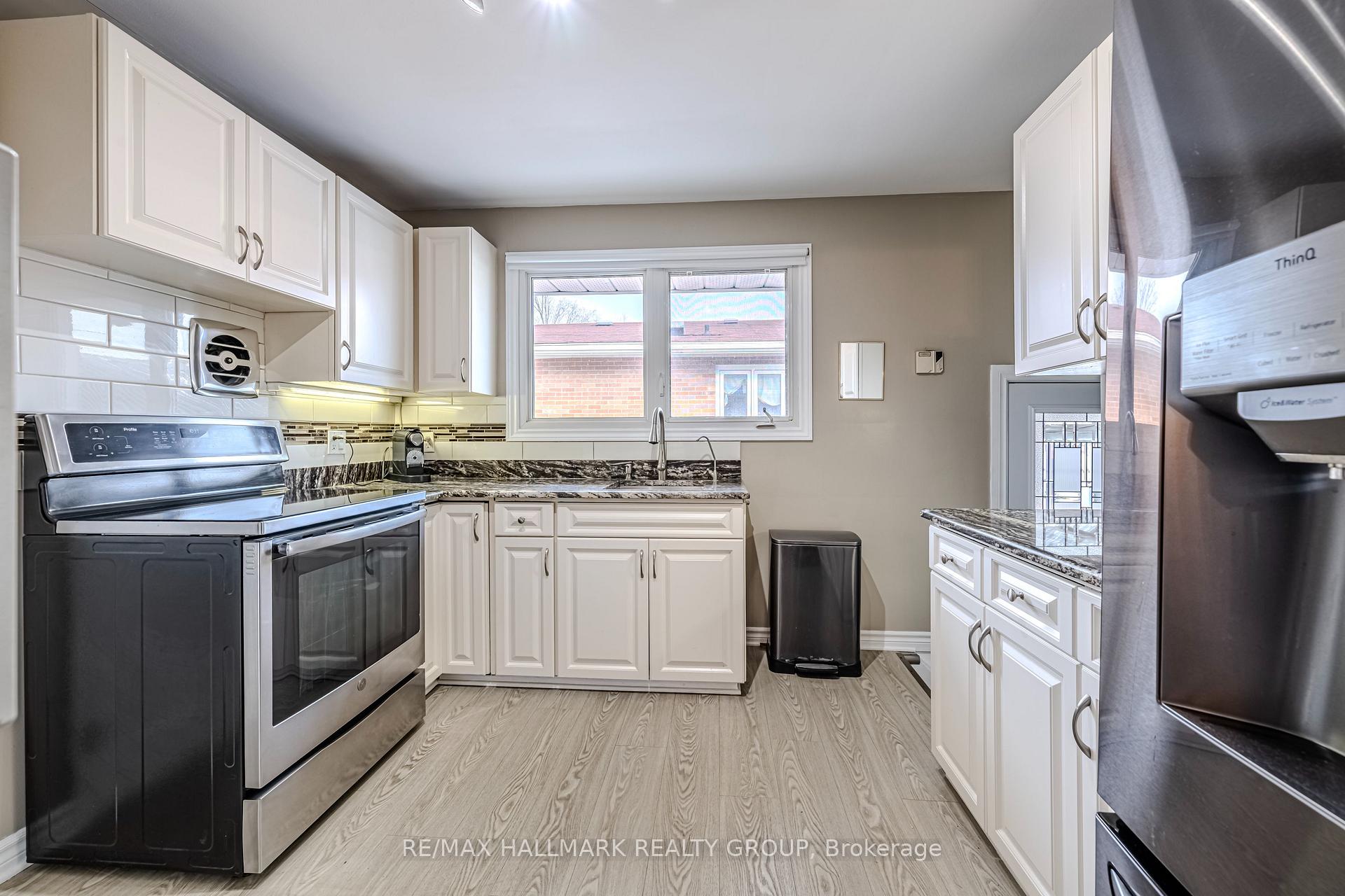 Photo 8 of 799 Trojan Avenue, Ottawa, Castle Heights/Rideau High — HOMEH