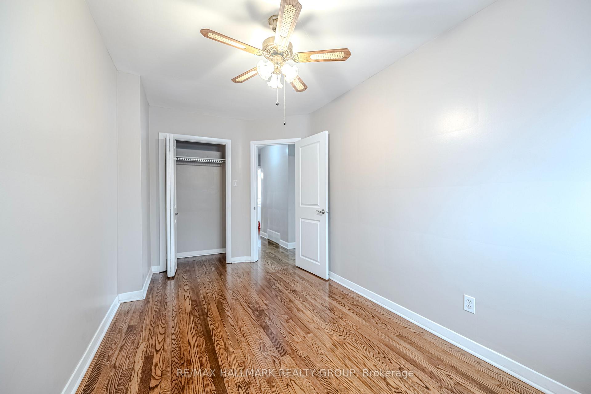 Photo 20 of 799 Trojan Avenue, Ottawa, Castle Heights/Rideau High — HOMEH