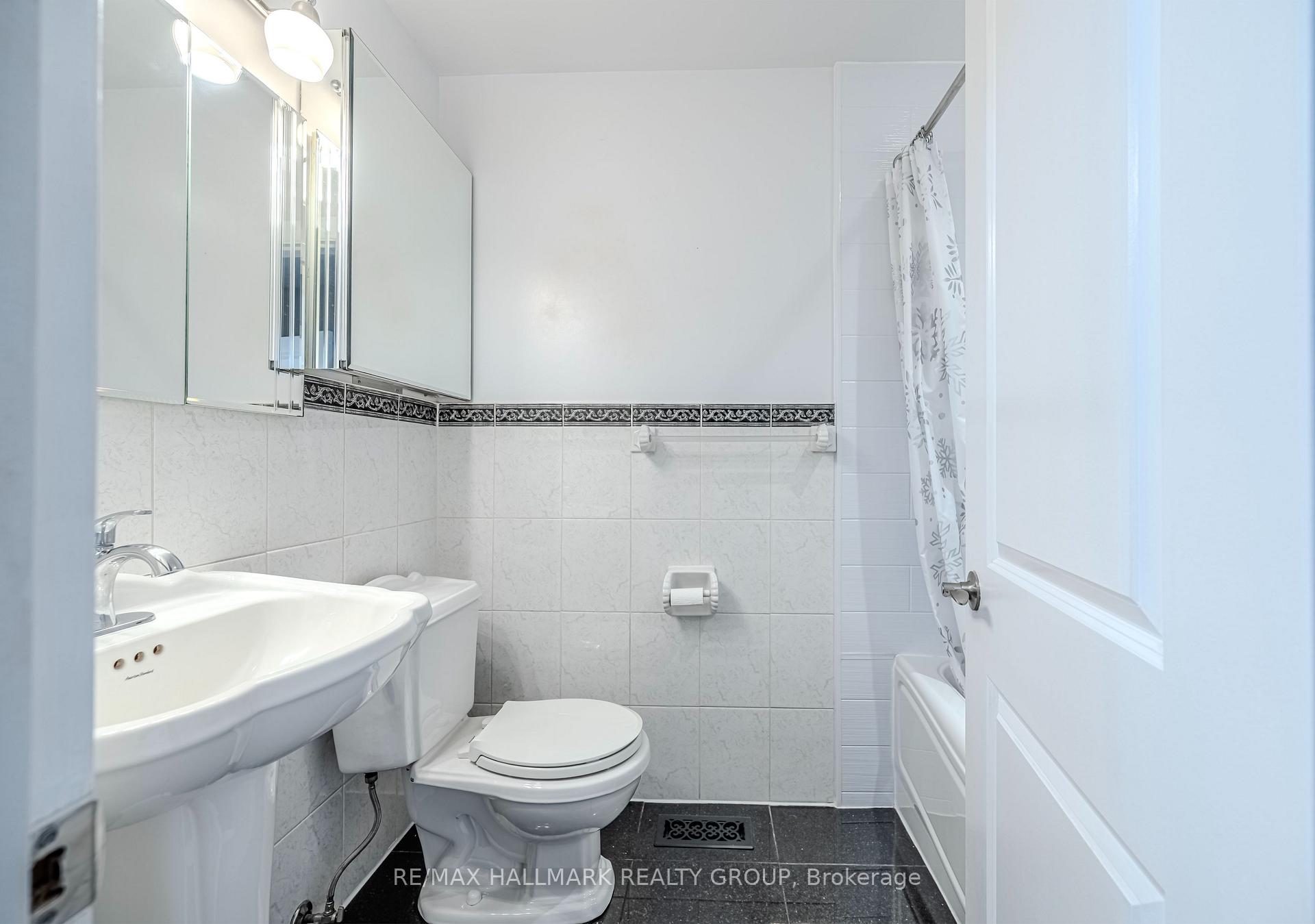 Photo 28 of 799 Trojan Avenue, Ottawa, Castle Heights/Rideau High — HOMEH