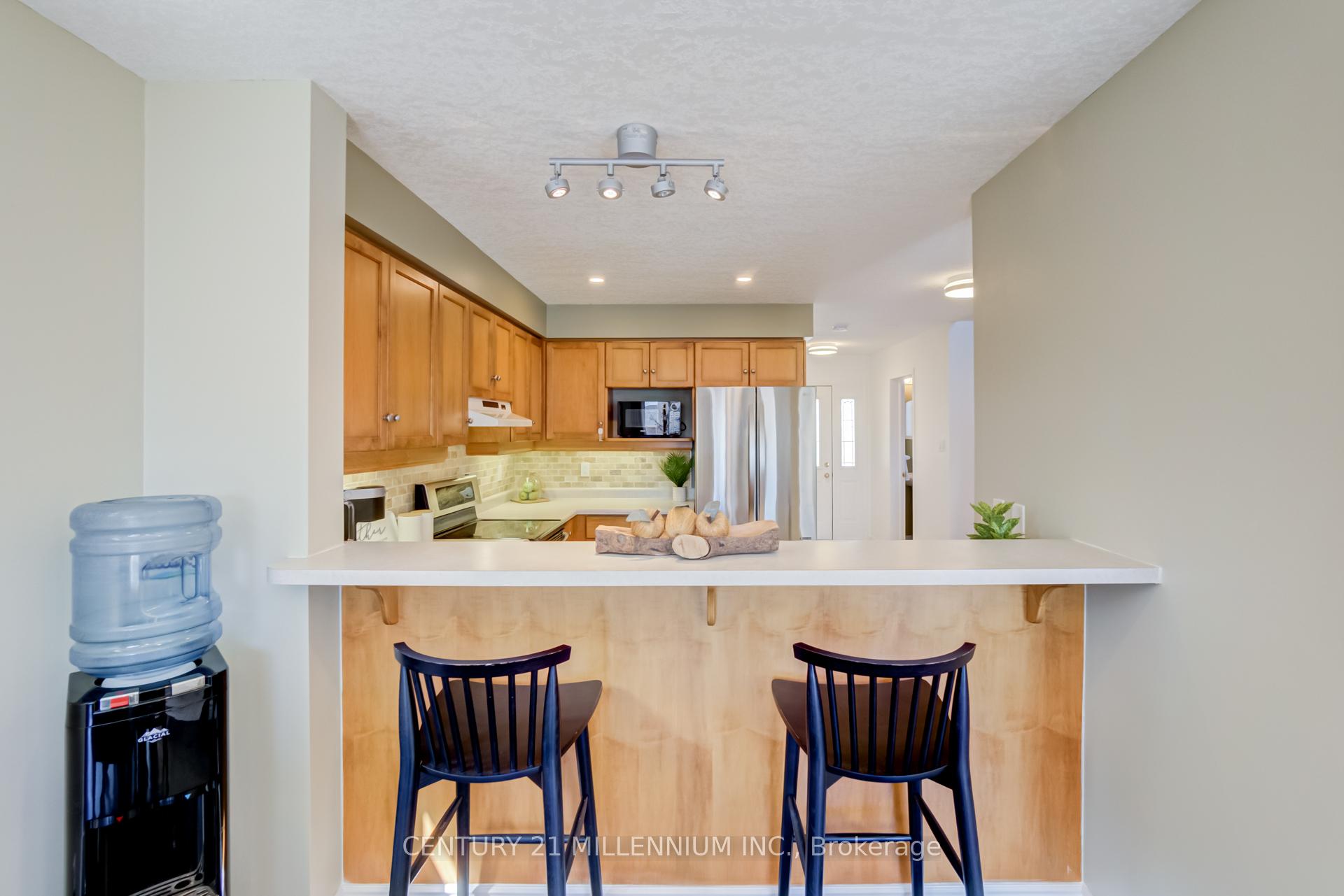 Photo 7 of 127 Biscayne Crescent, Orangeville — HOMEH