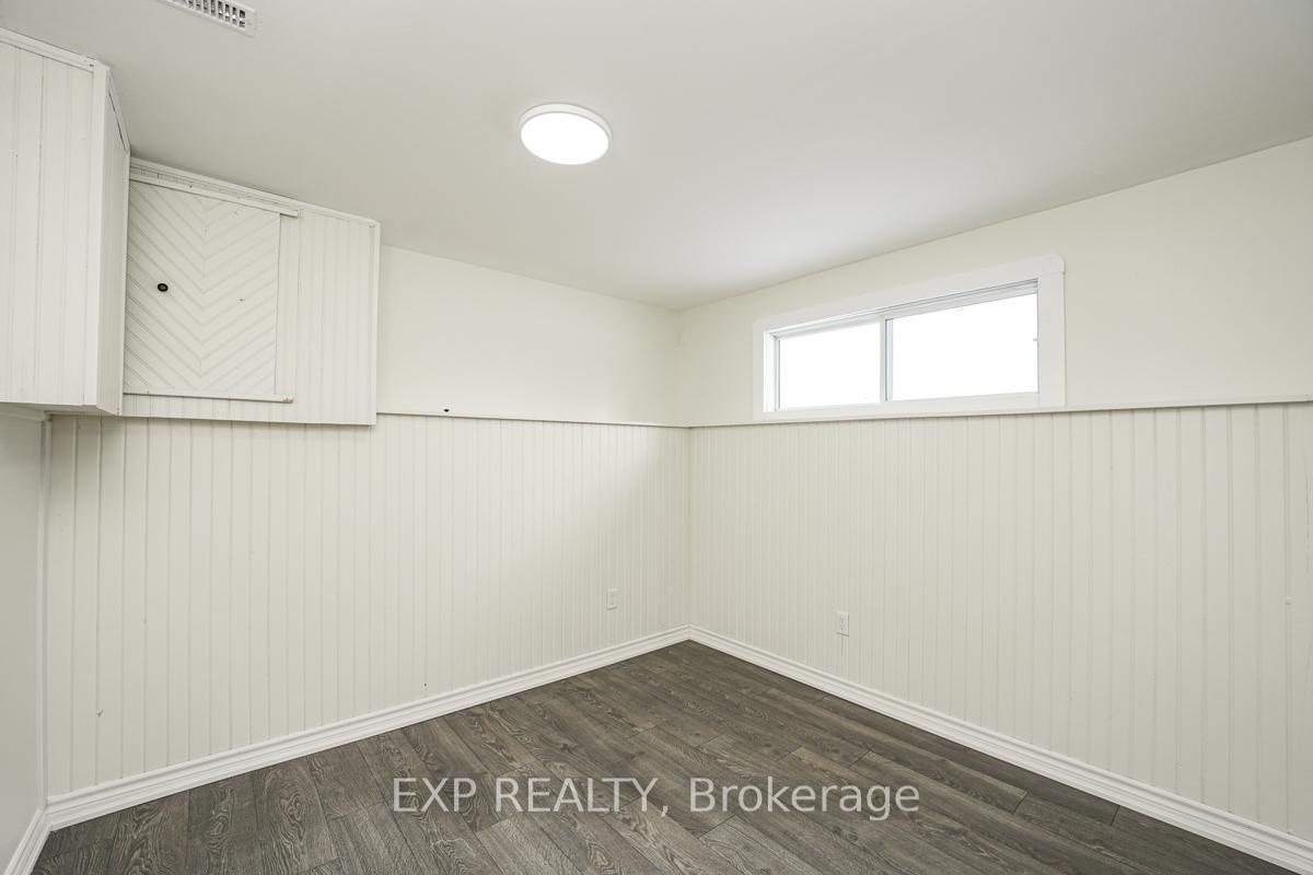 Photo 6 of Unit Lower Level, 209 Westmount Drive S, Orillia — HOMEH