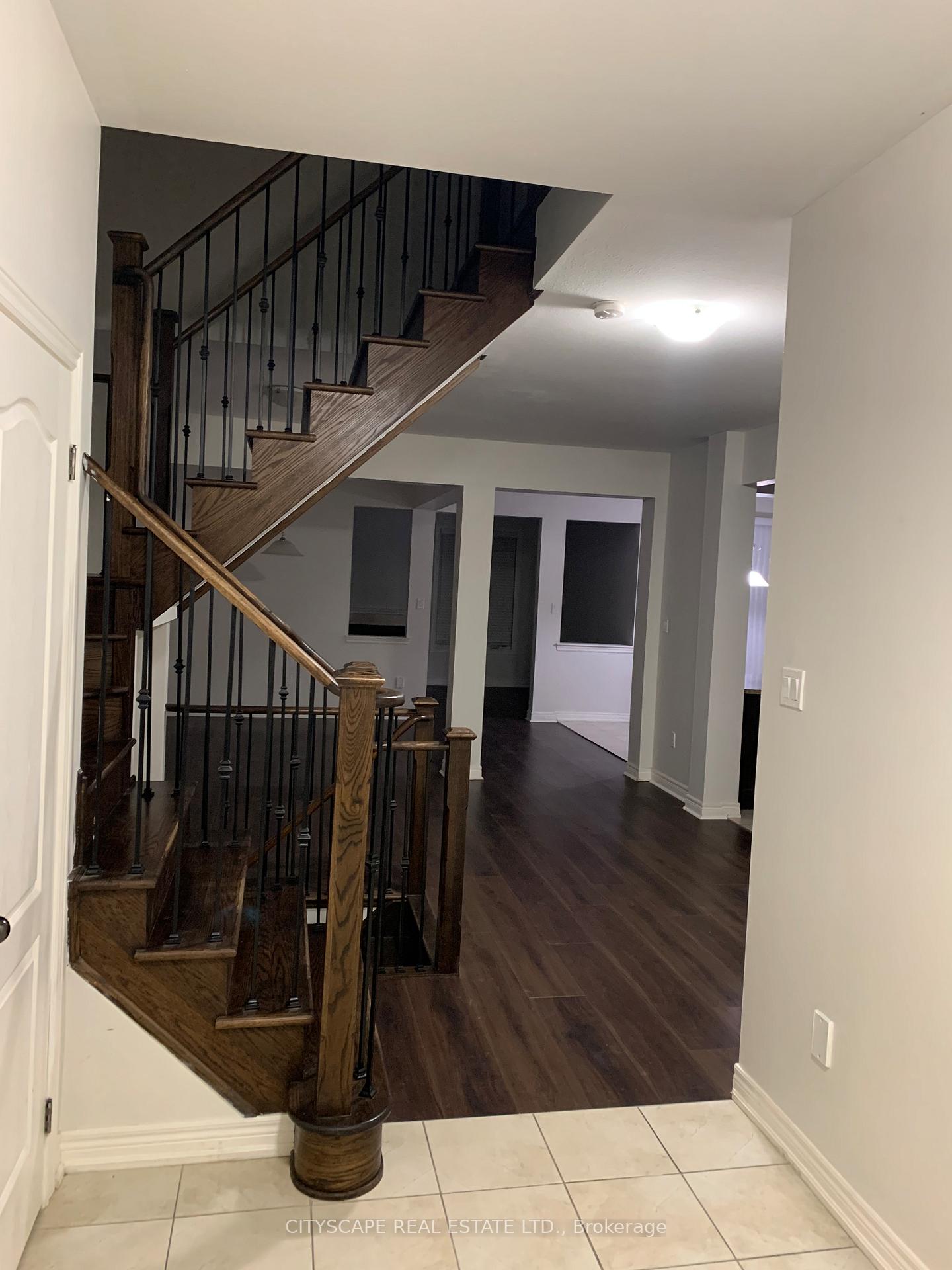 Photo 5 of 6303 St Michael Avenue W, Niagara Falls, Forestview — HOMEH