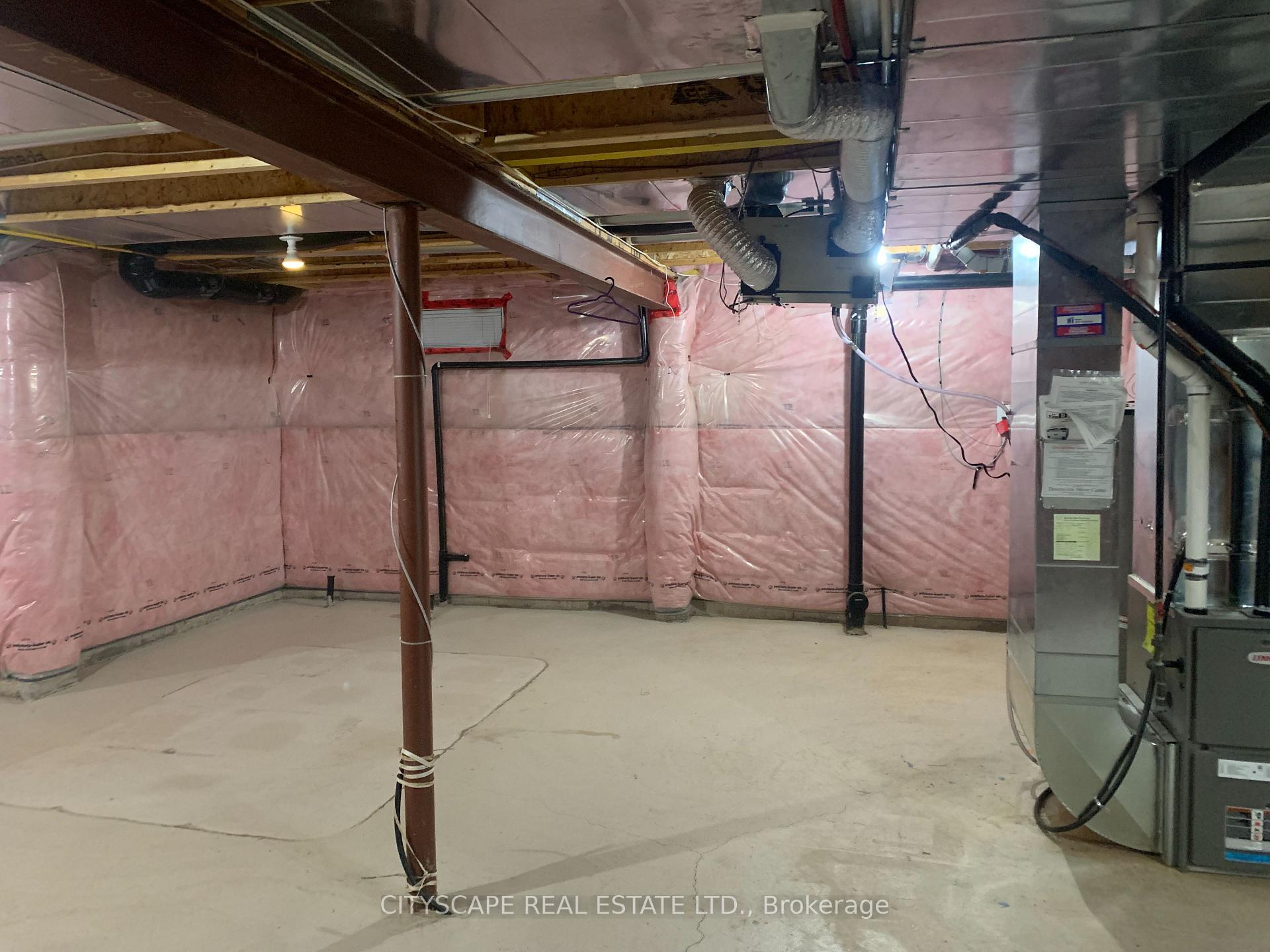 Photo 17 of 6303 St Michael Avenue W, Niagara Falls, Forestview — HOMEH