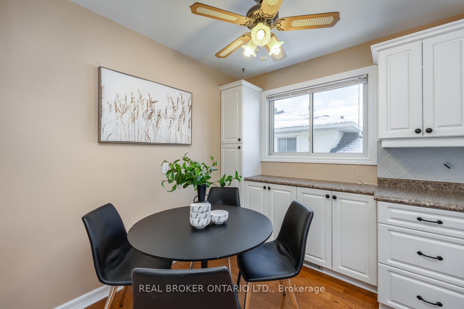 Photo 6 of 1189 Erinlea Avenue, Oshawa, Donevan — HOMEH