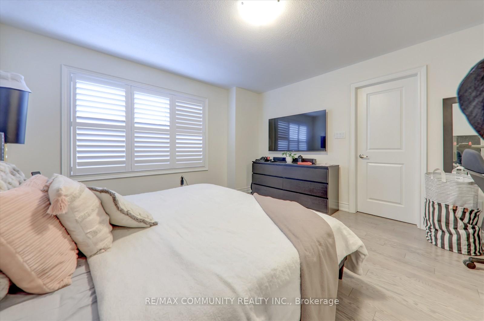 Photo 11 of 12 Finley Way, Markham, Cedarwood — HOMEH