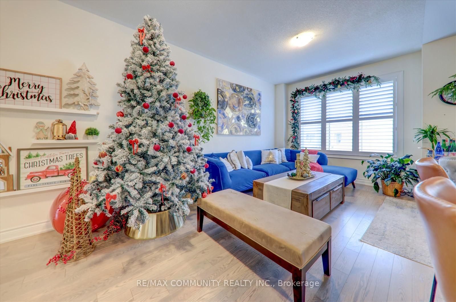 Photo 19 of 12 Finley Way, Markham, Cedarwood — HOMEH