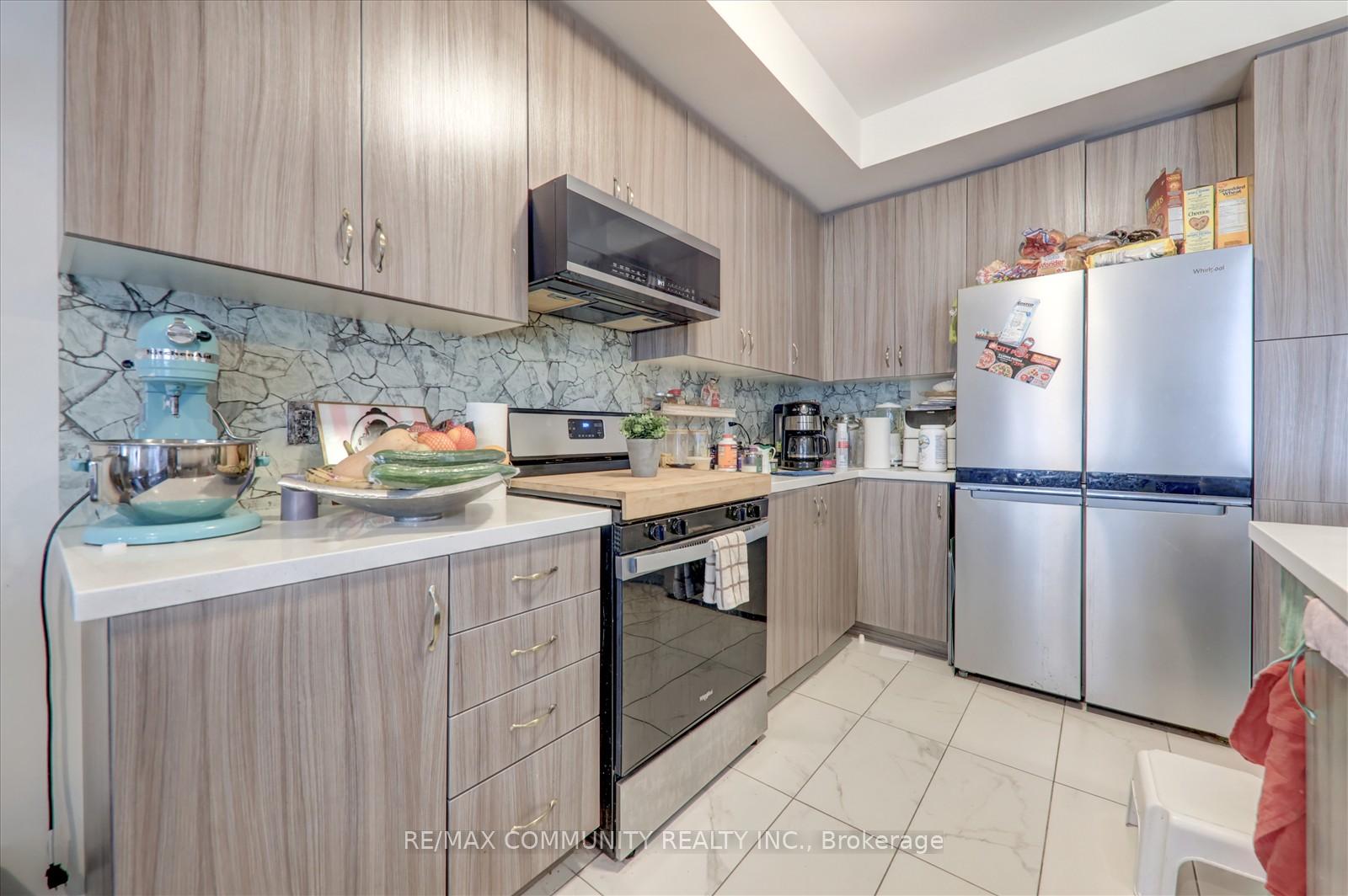 Photo 24 of 12 Finley Way, Markham, Cedarwood — HOMEH