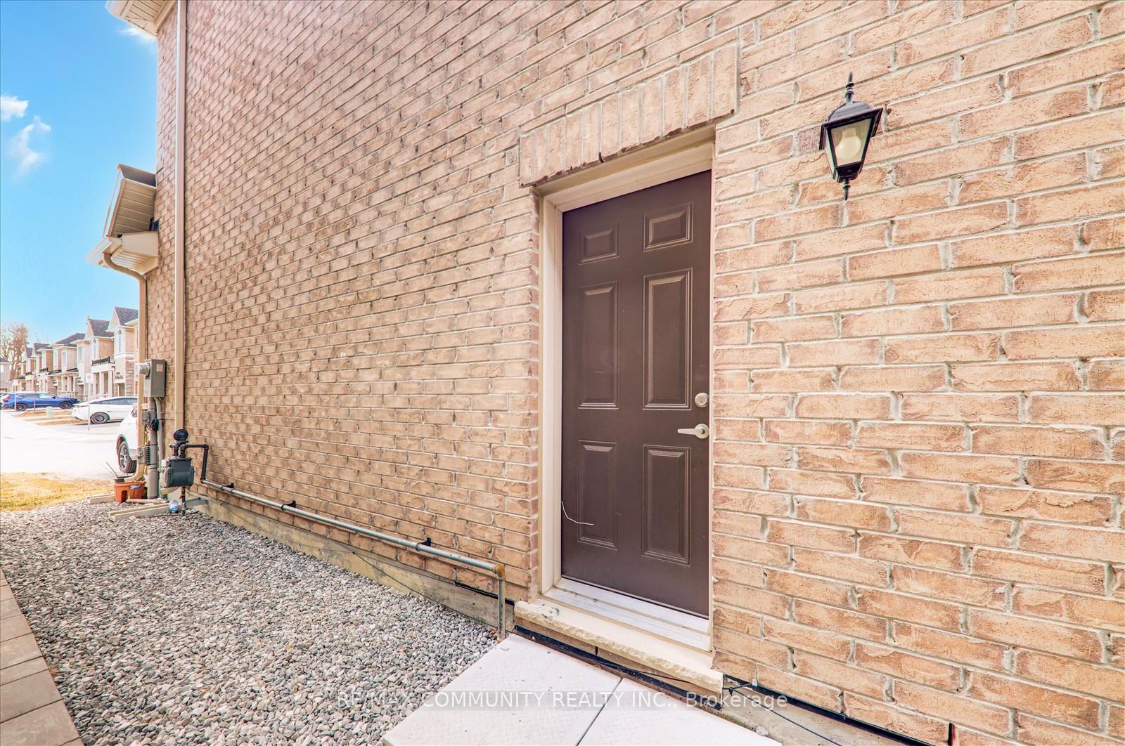 Photo 27 of 12 Finley Way, Markham, Cedarwood — HOMEH