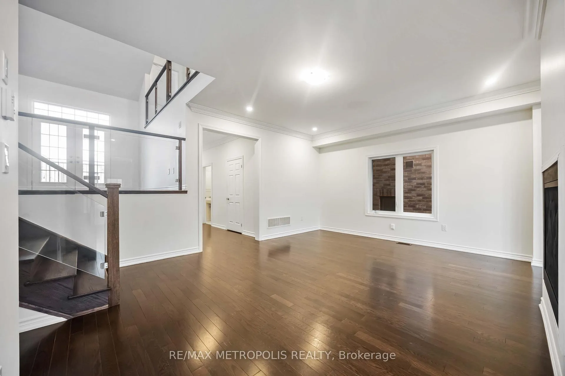 Photo 7 of Unit Main, 219 Doug Finney Street, Oshawa, Eastdale — HOMEH