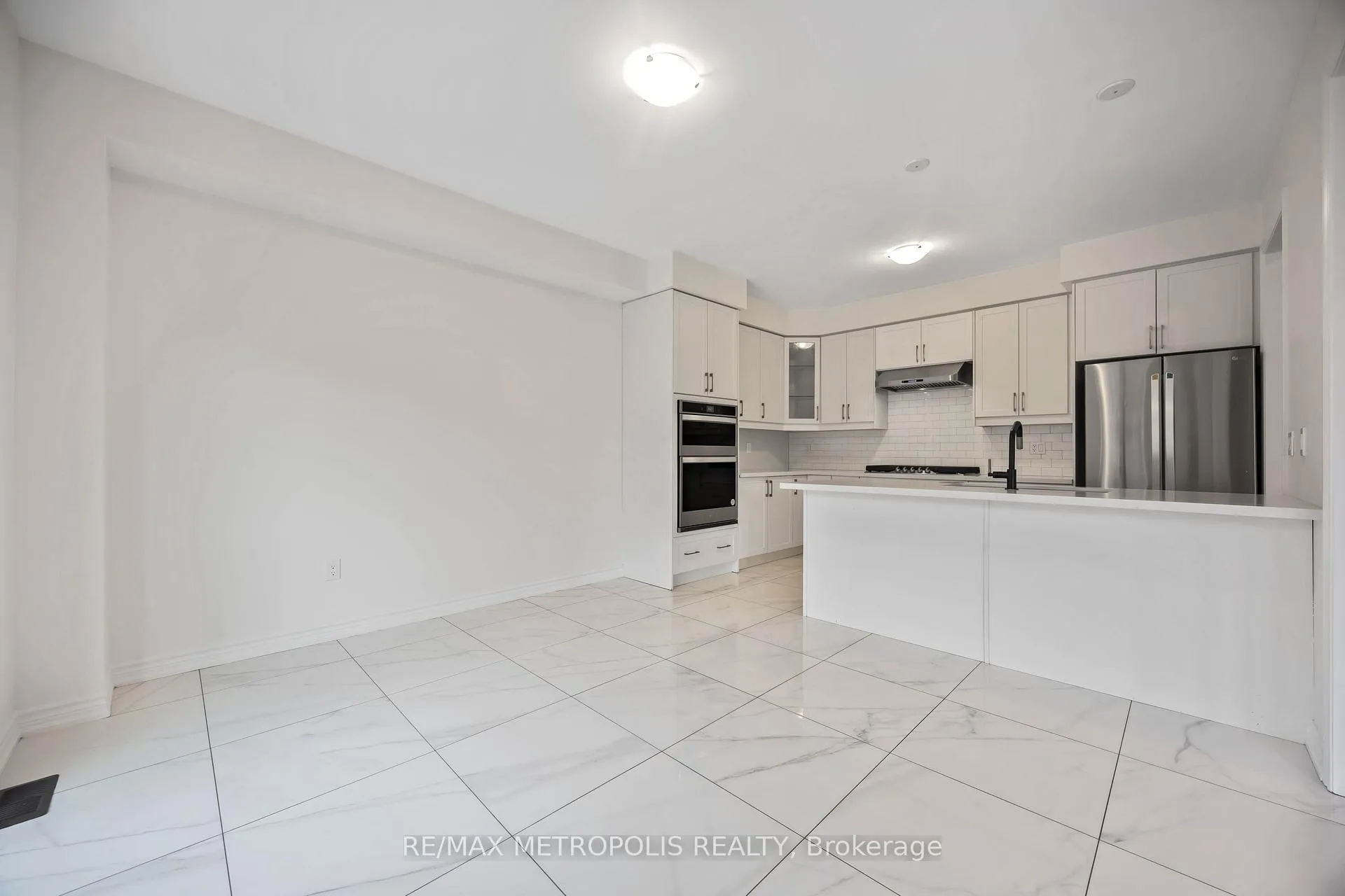 Photo 10 of Unit Main, 219 Doug Finney Street, Oshawa, Eastdale — HOMEH