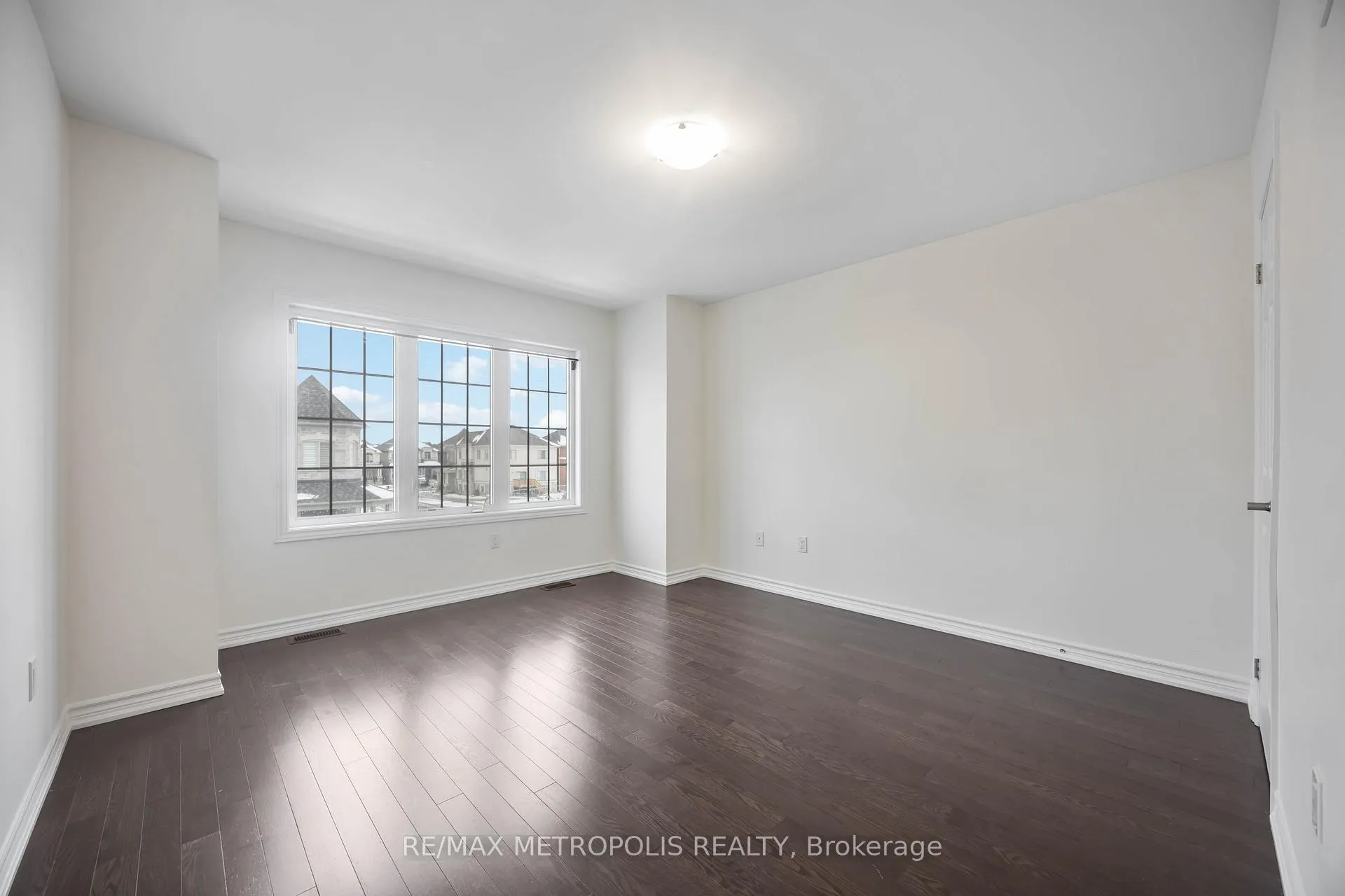 Photo 23 of Unit Main, 219 Doug Finney Street, Oshawa, Eastdale — HOMEH