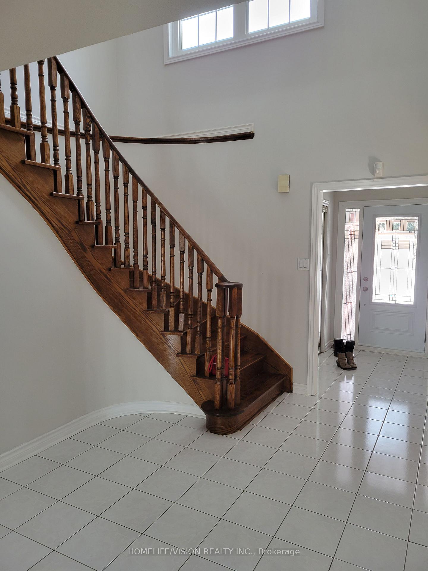 Photo 10 of 16 Schooner Court, Markham, Cachet — HOMEH